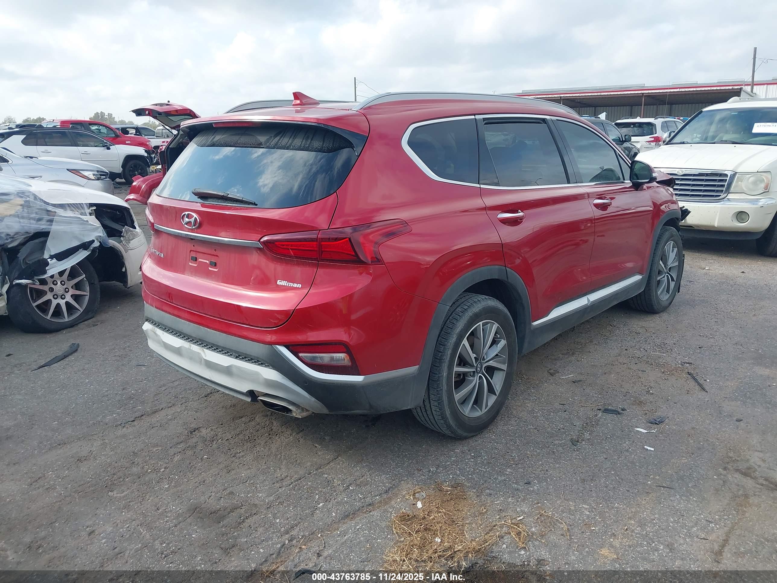 HYUNDAI SANTA image 4