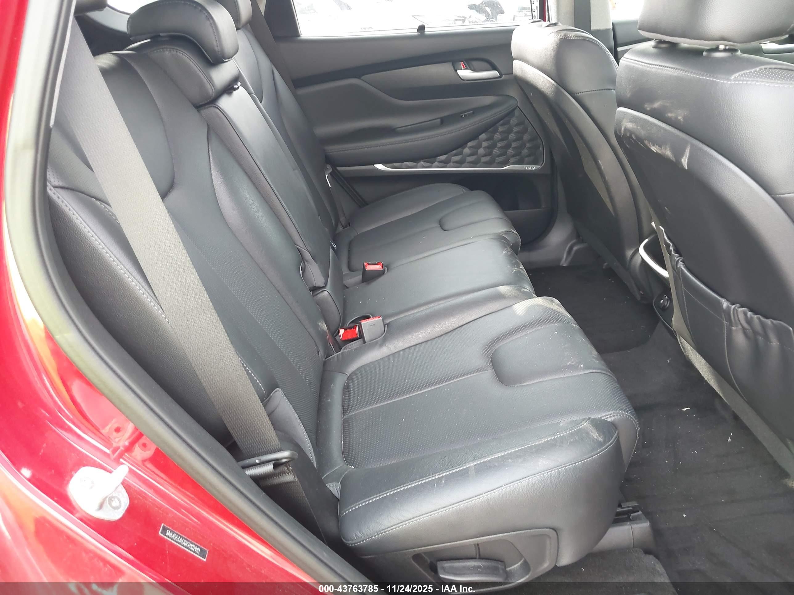HYUNDAI SANTA image 8
