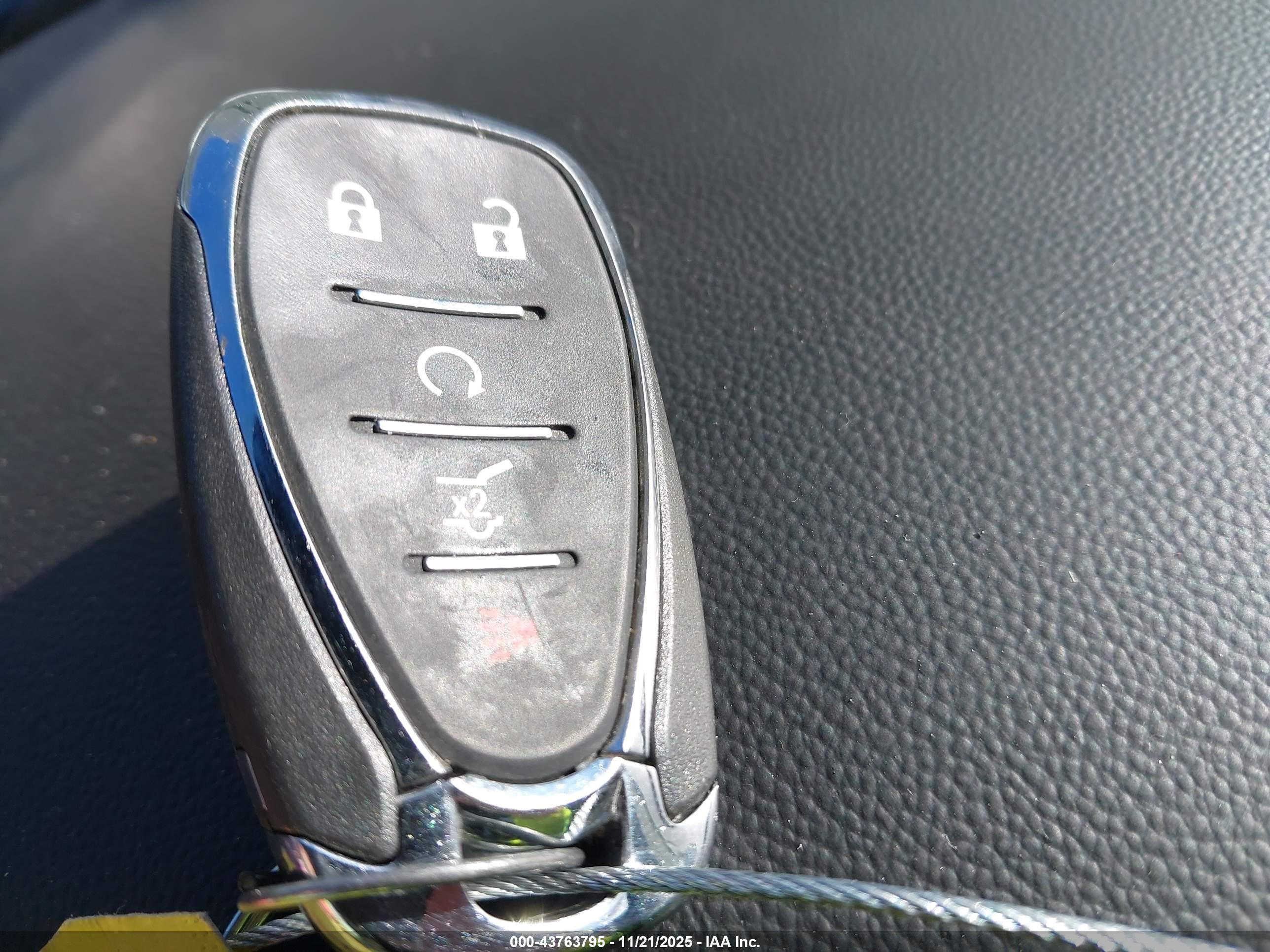 CHEVROLET TRAVERSE image 11