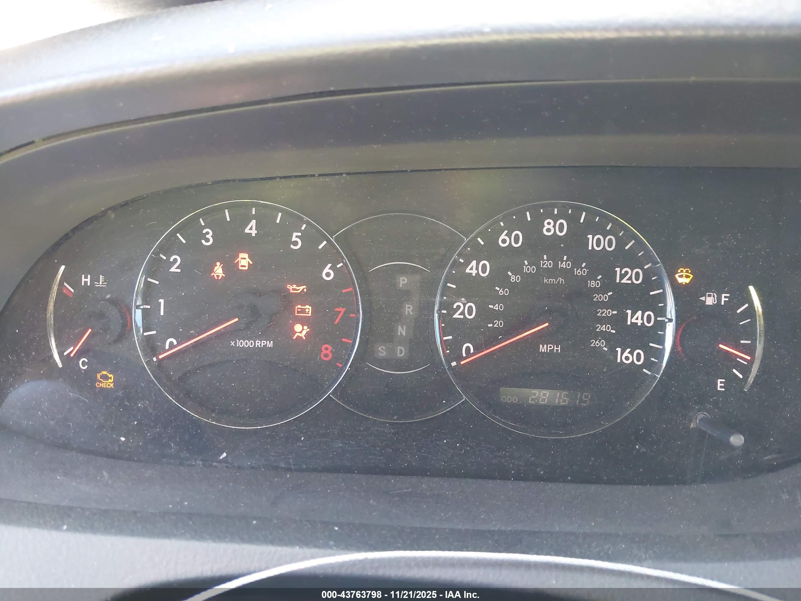 TOYOTA AVALON image 7