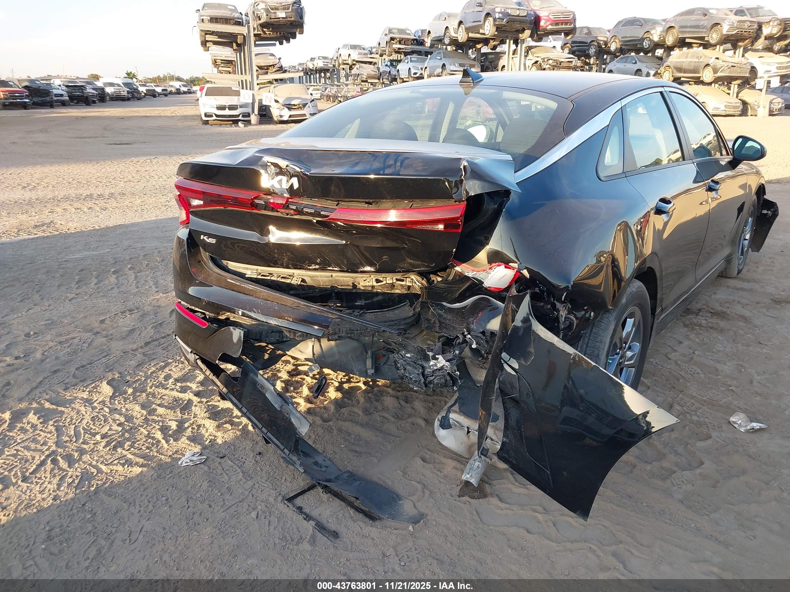 KIA K5 image 6