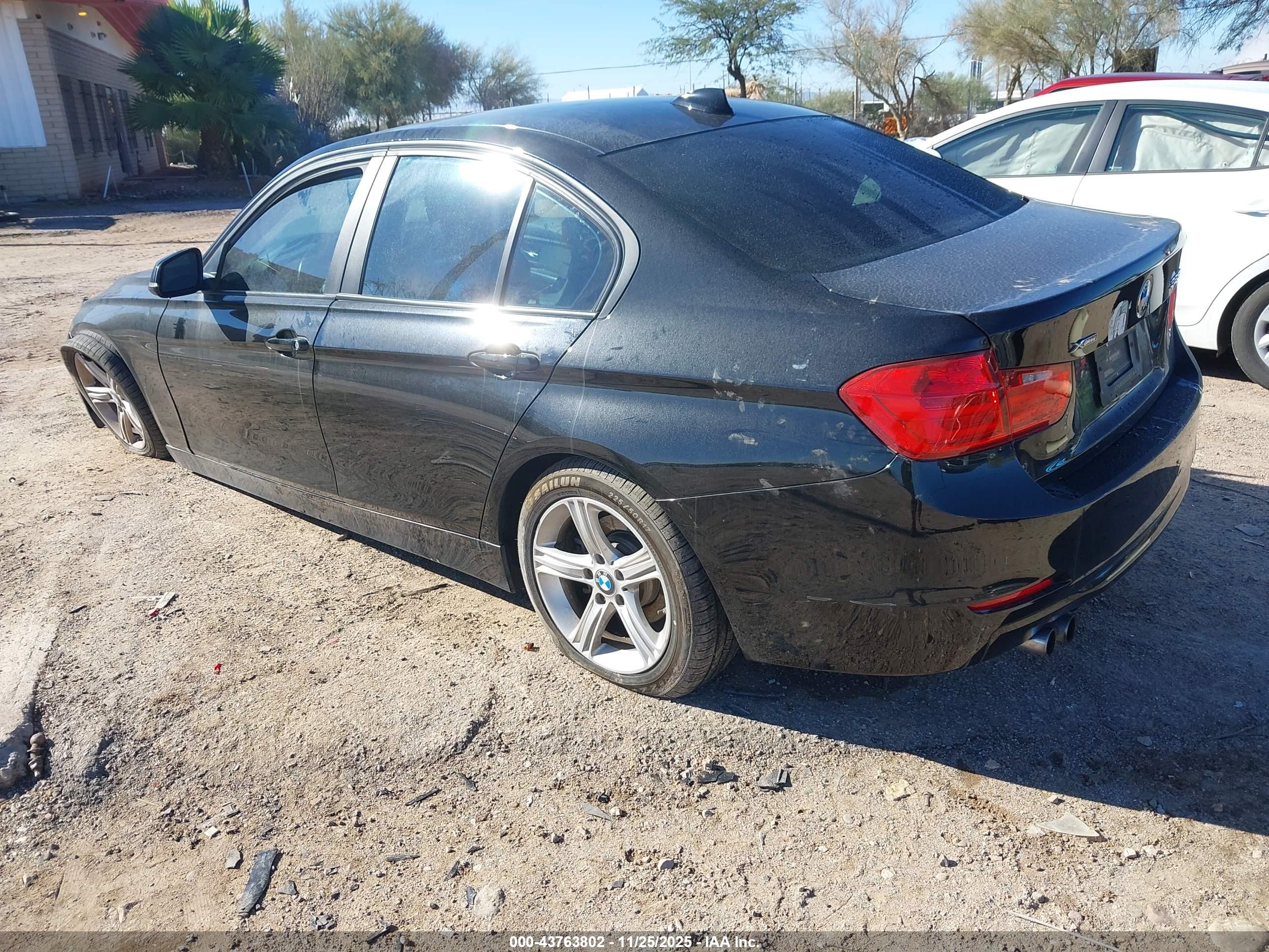 BMW 328I image 3