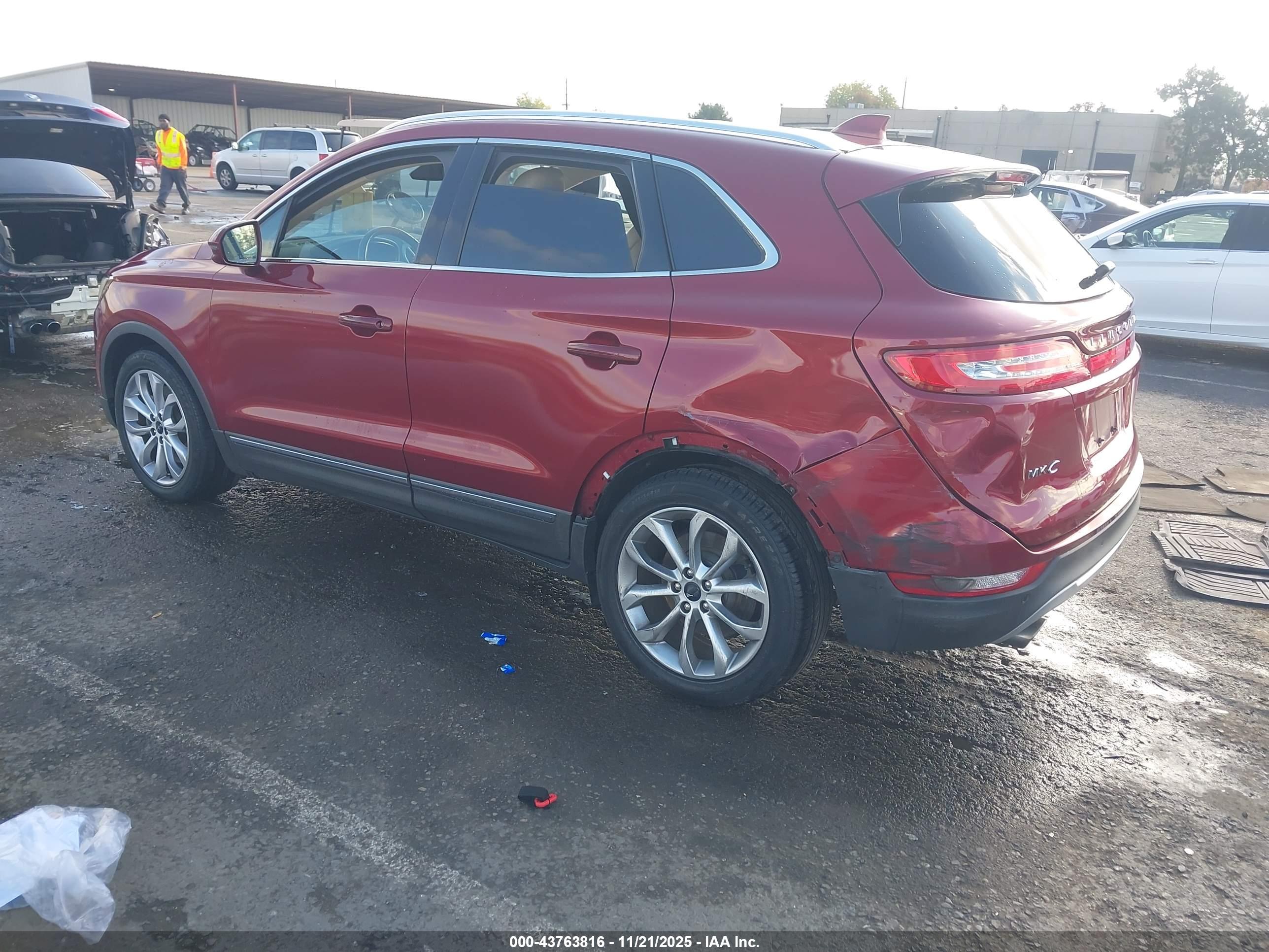 LINCOLN MKC image 3