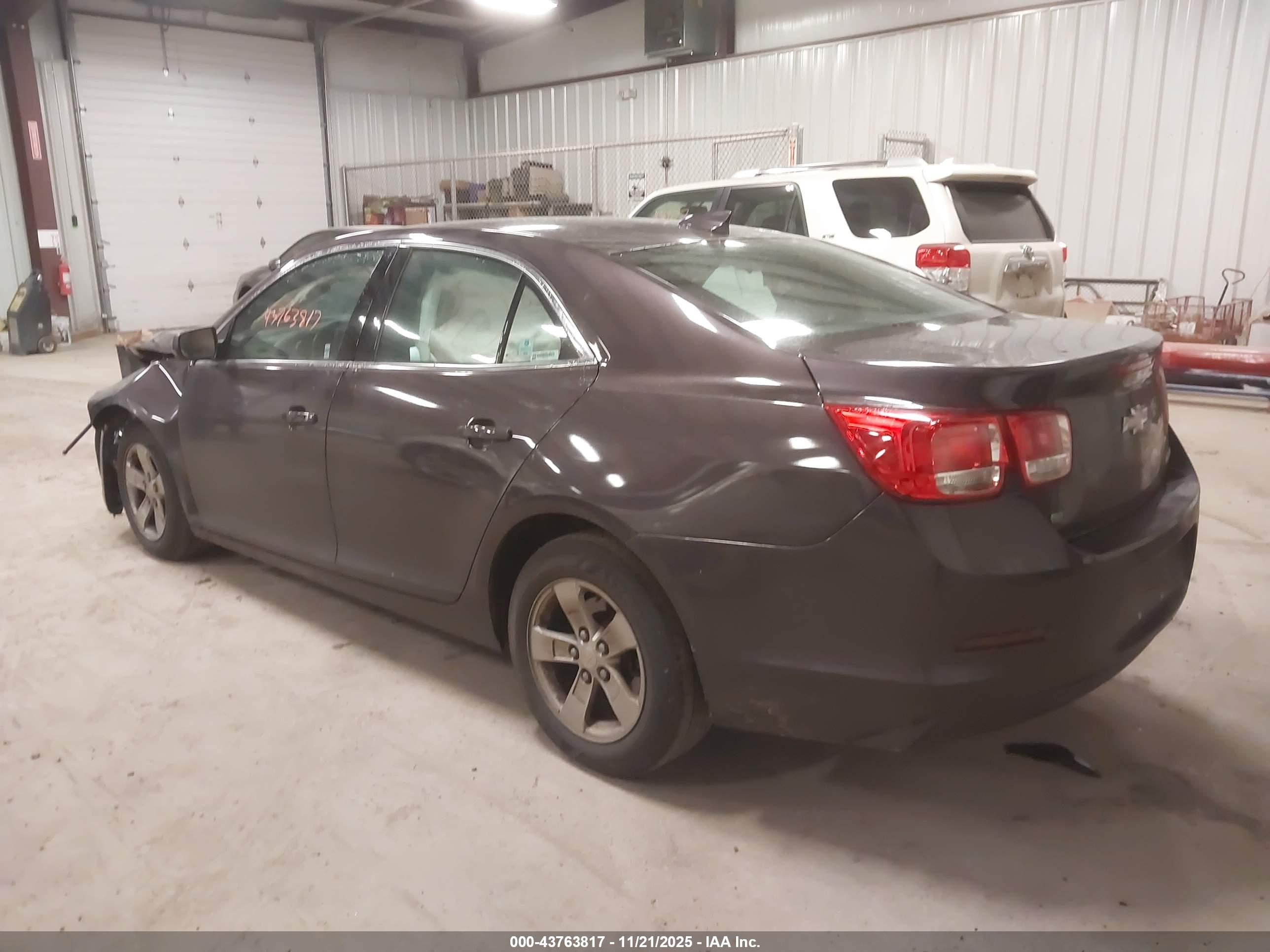 CHEVROLET MALIBU image 3