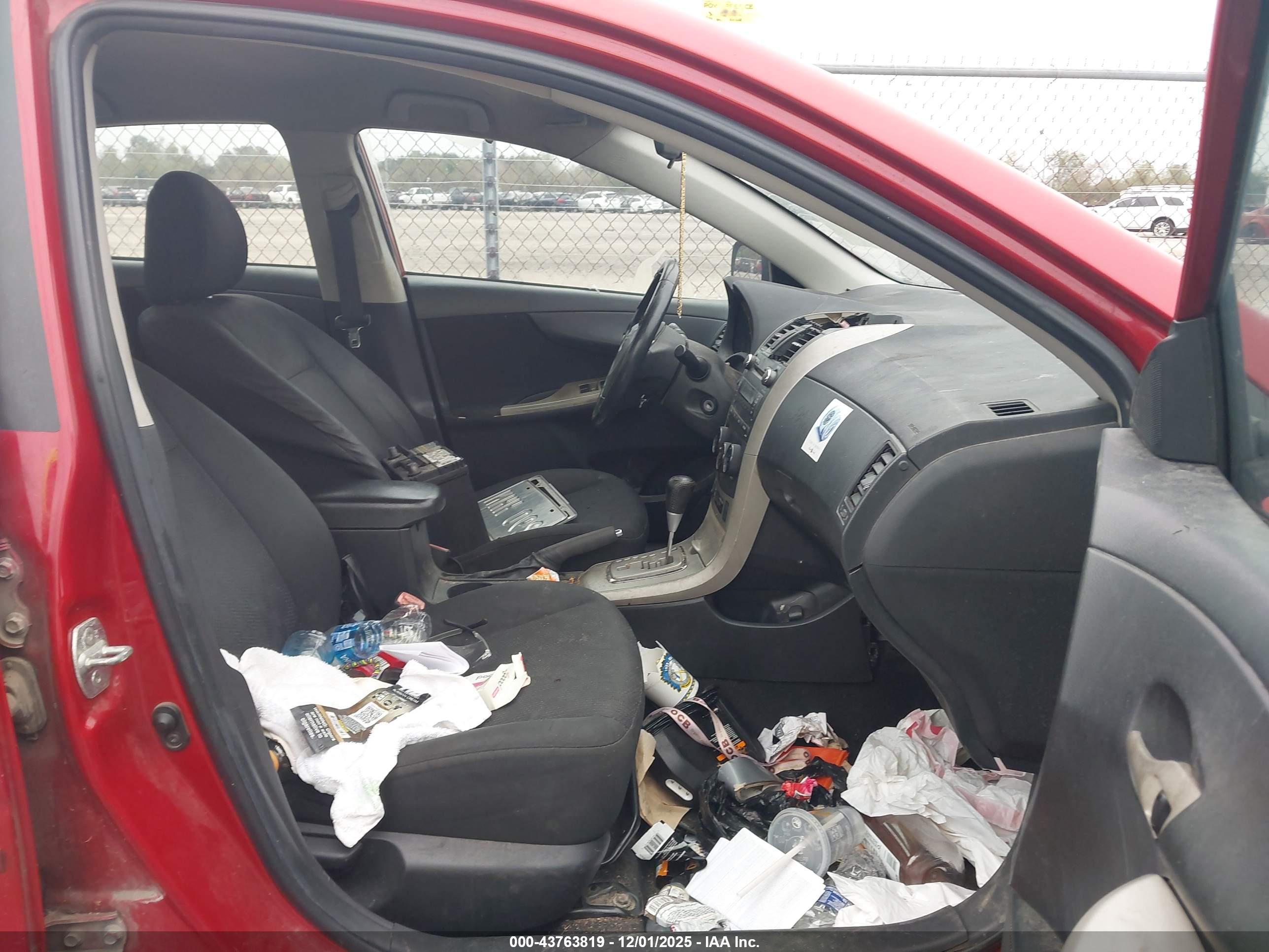 TOYOTA COROLLA image 5