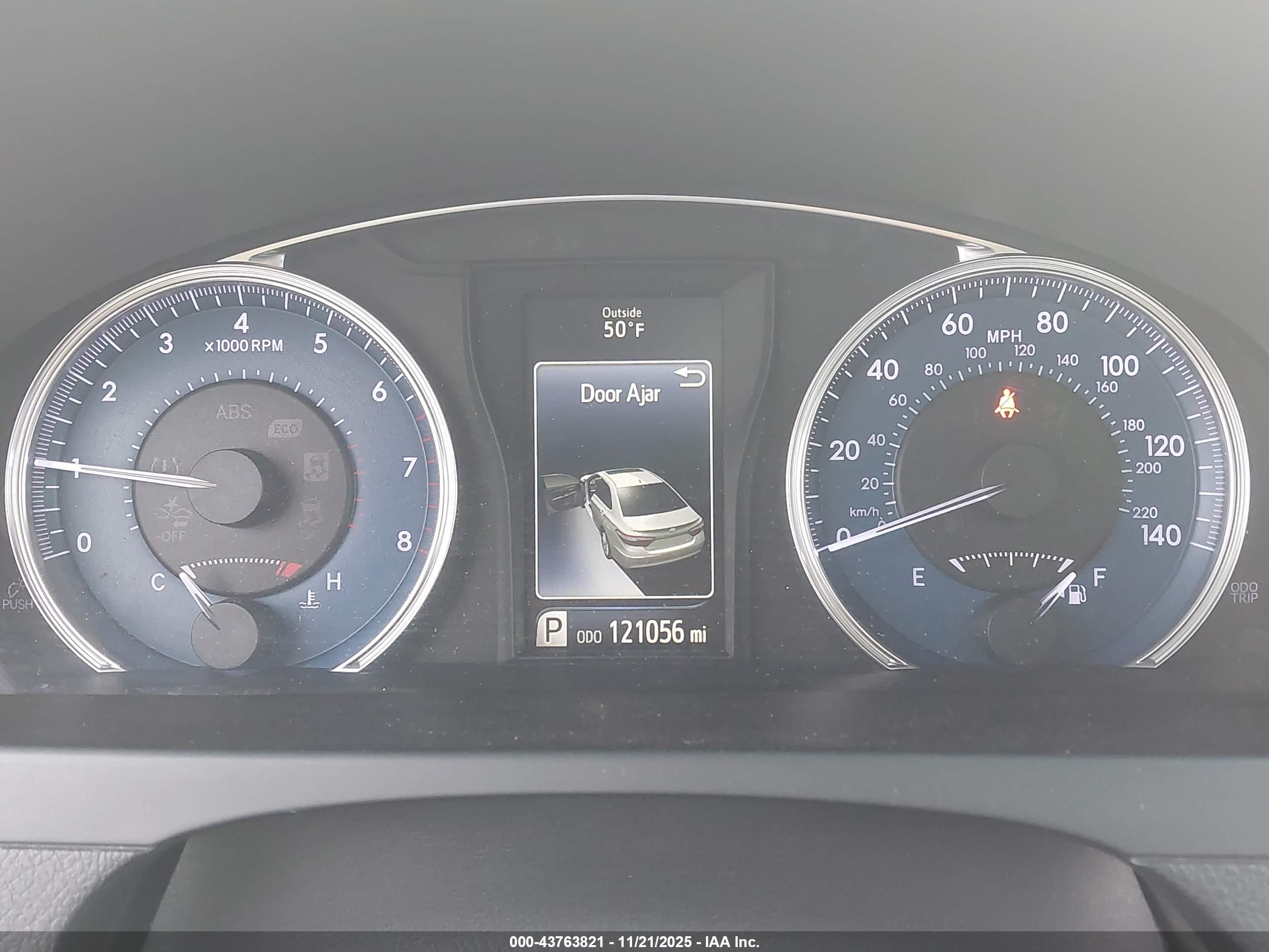 TOYOTA CAMRY image 7
