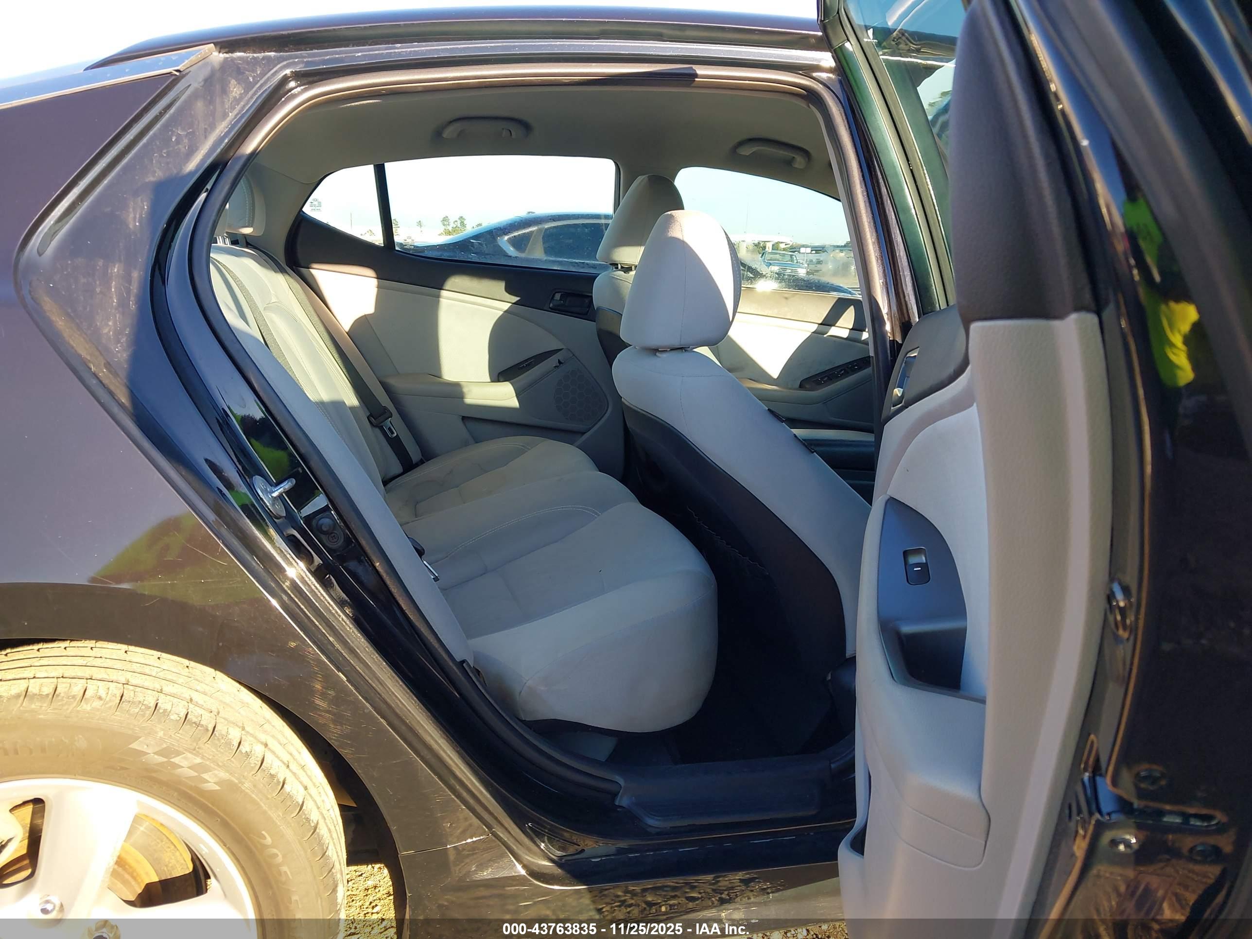 KIA OPTIMA image 8