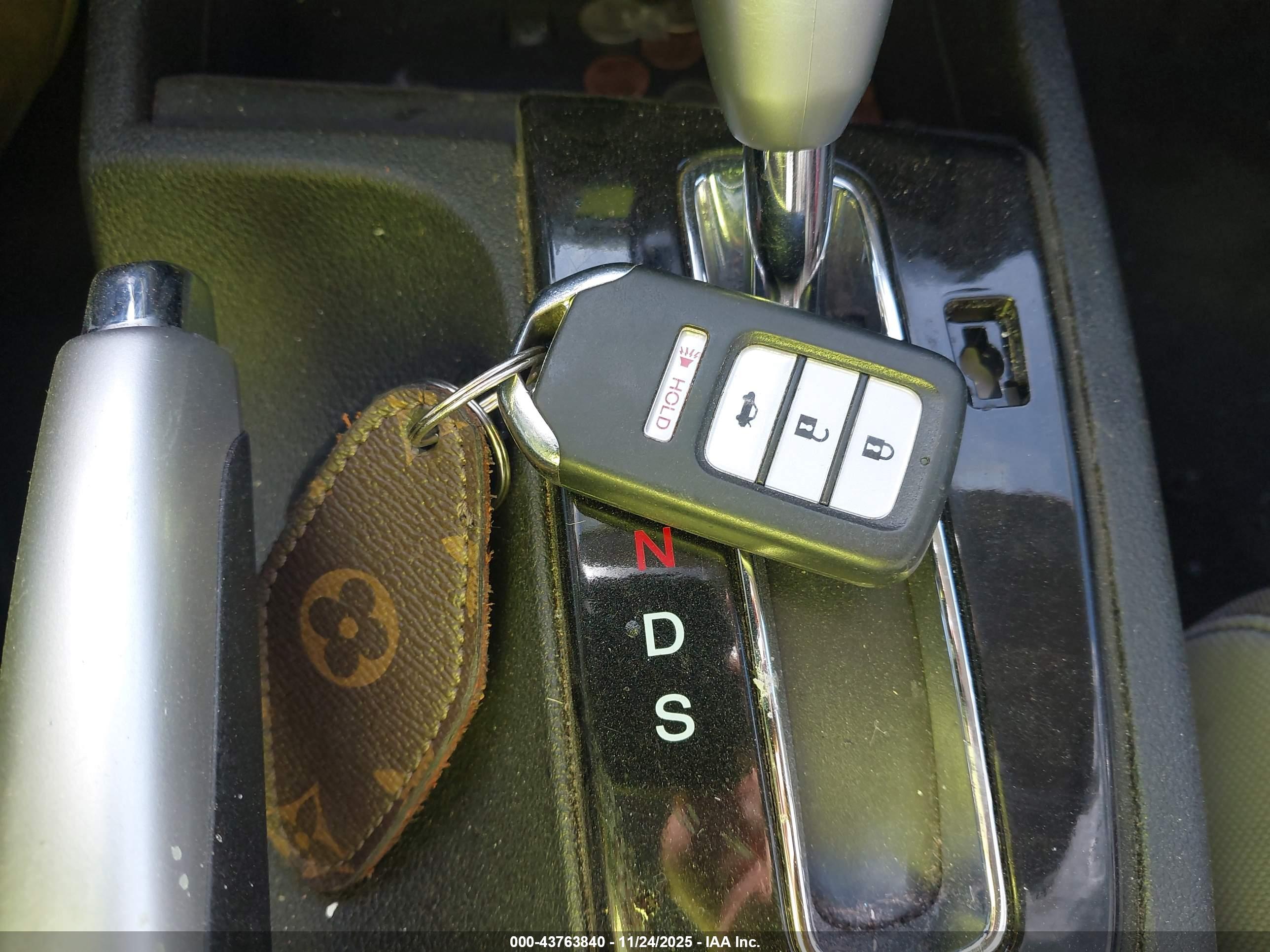 HONDA CIVIC image 11