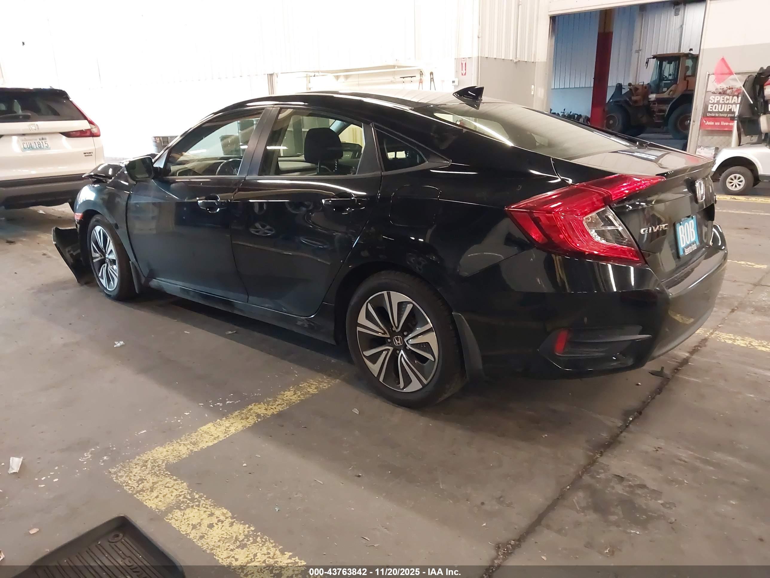 HONDA CIVIC image 3