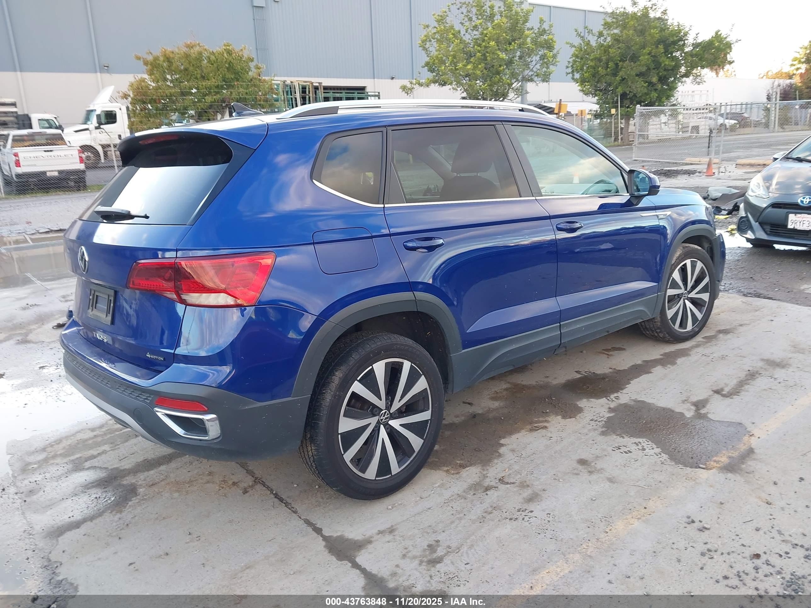 VOLKSWAGEN TAOS image 4