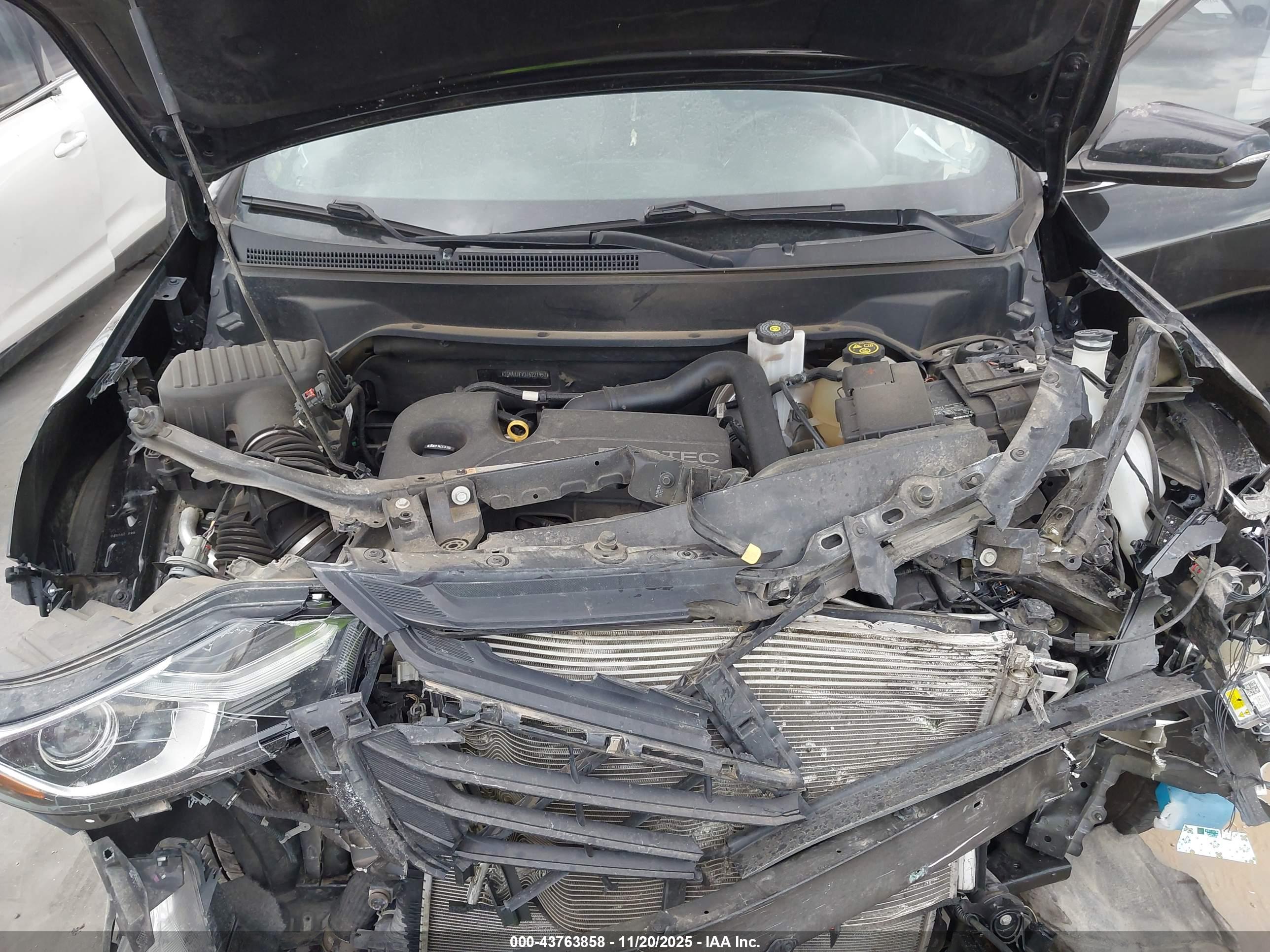 CHEVROLET EQUINOX image 10