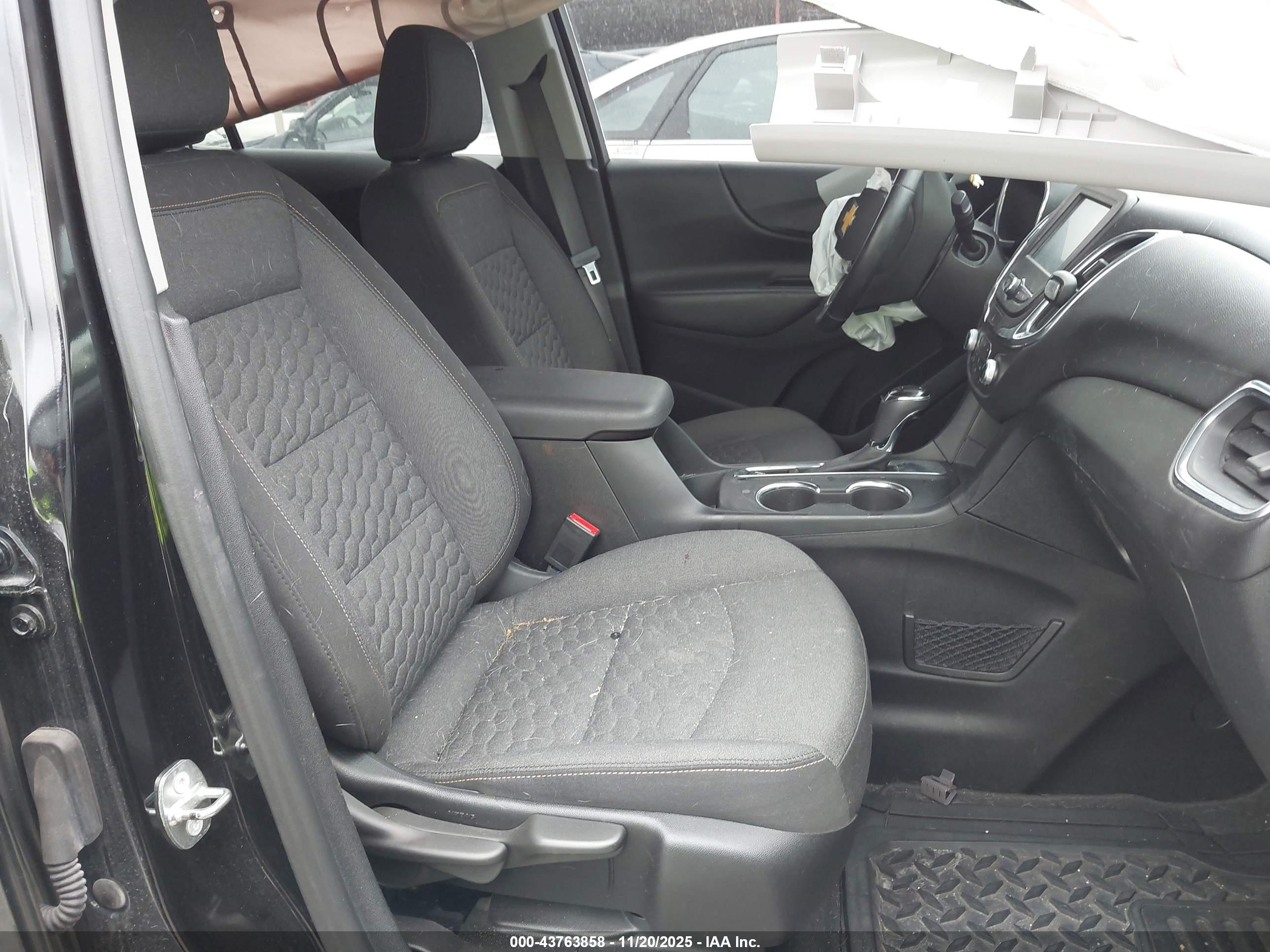 CHEVROLET EQUINOX image 5