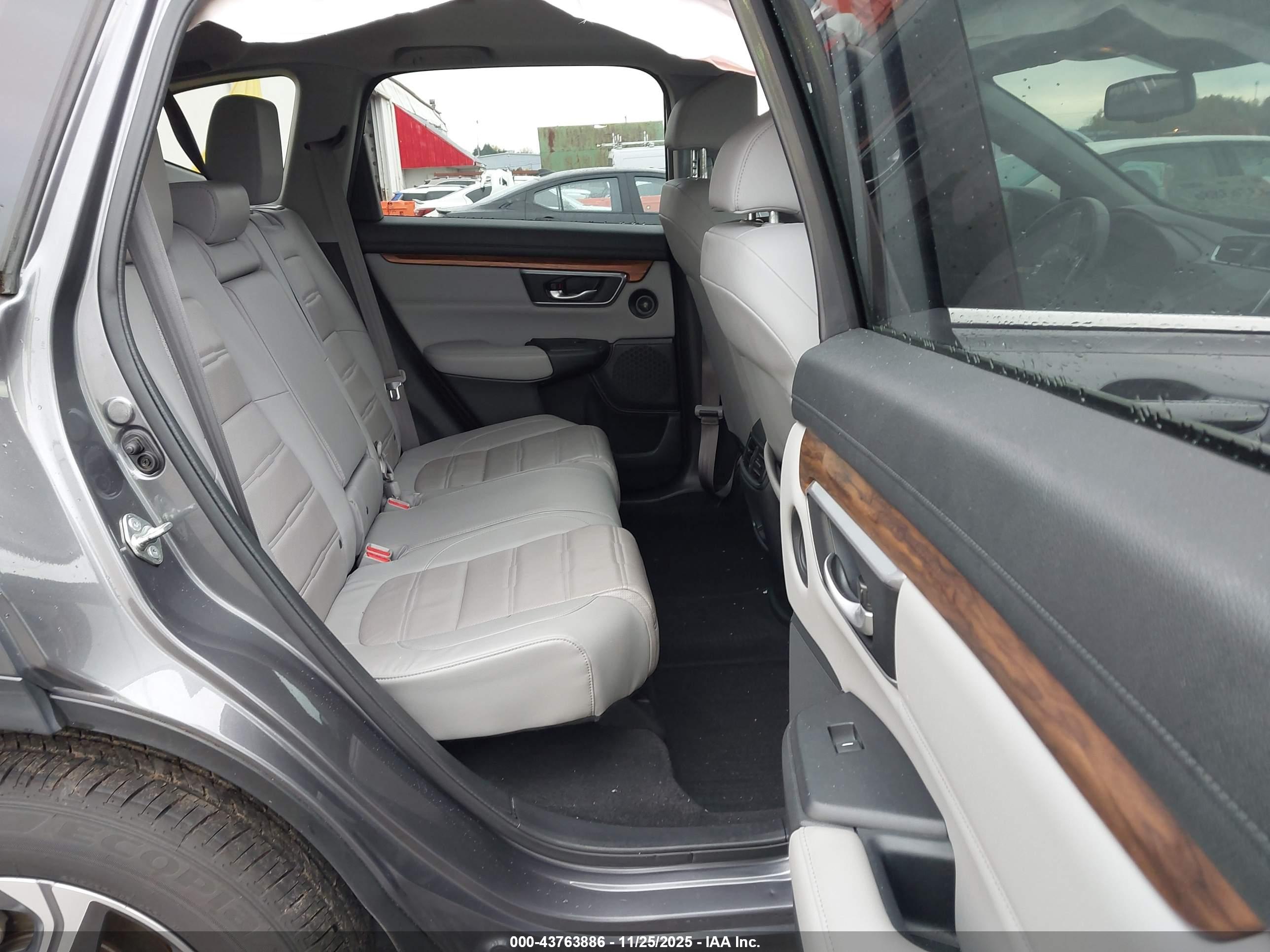HONDA CR-V image 8