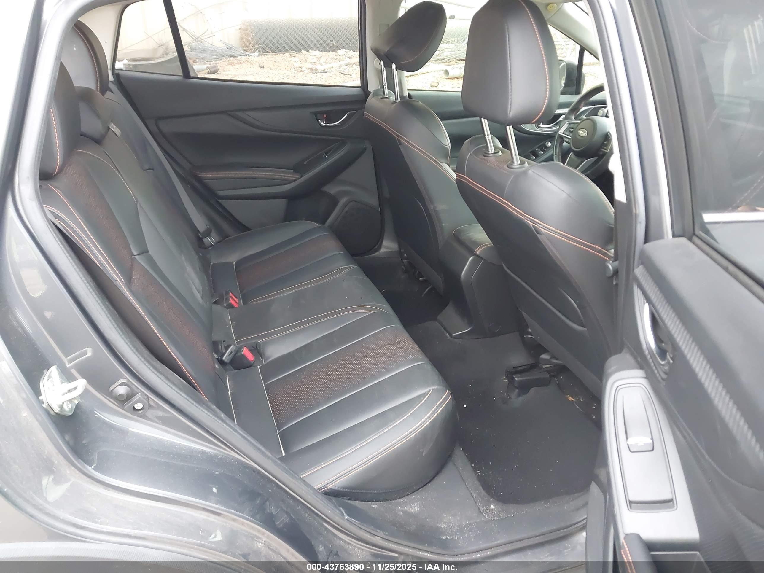SUBARU CROSSTREK image 8