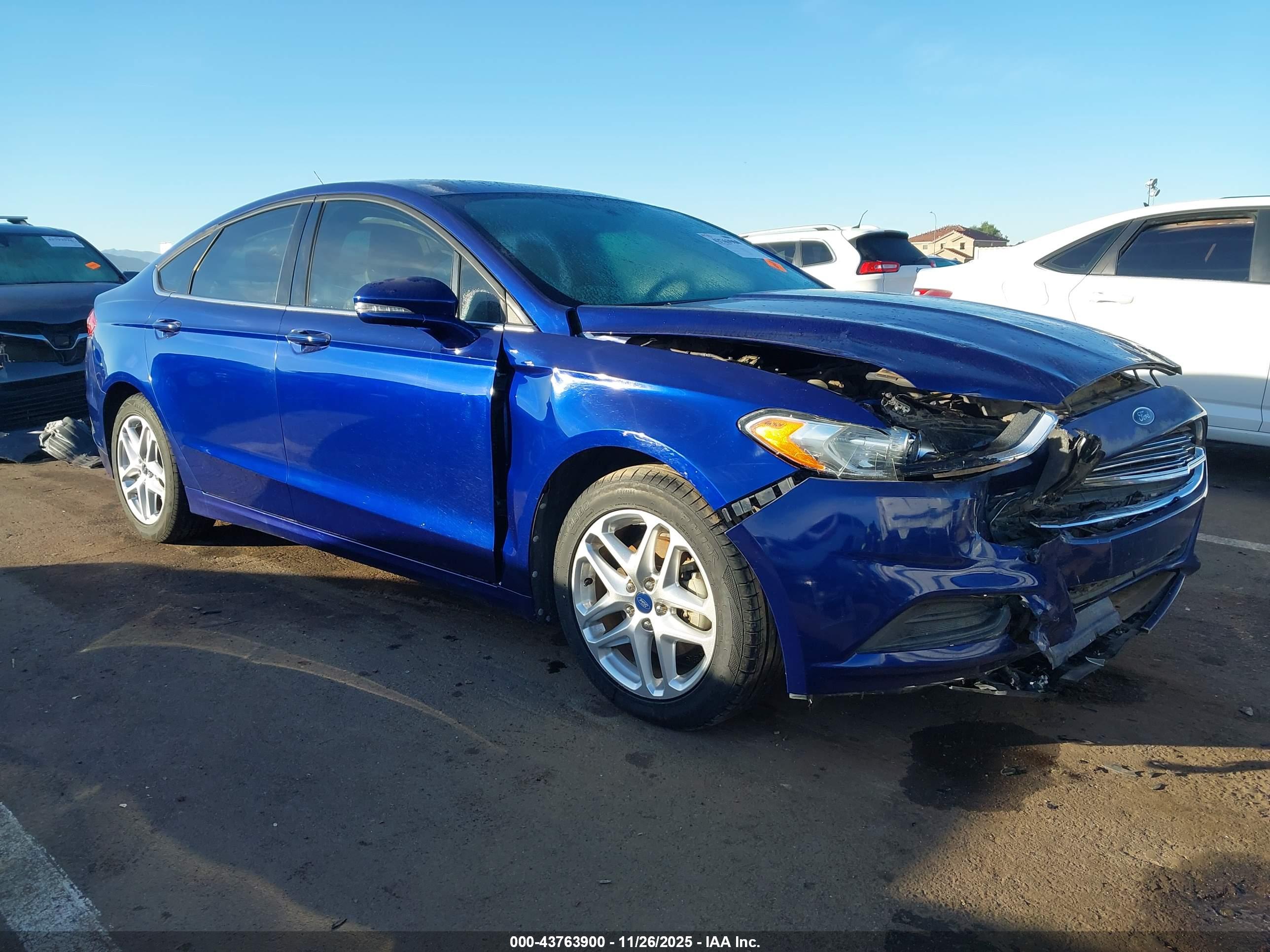 FORD FUSION image 6