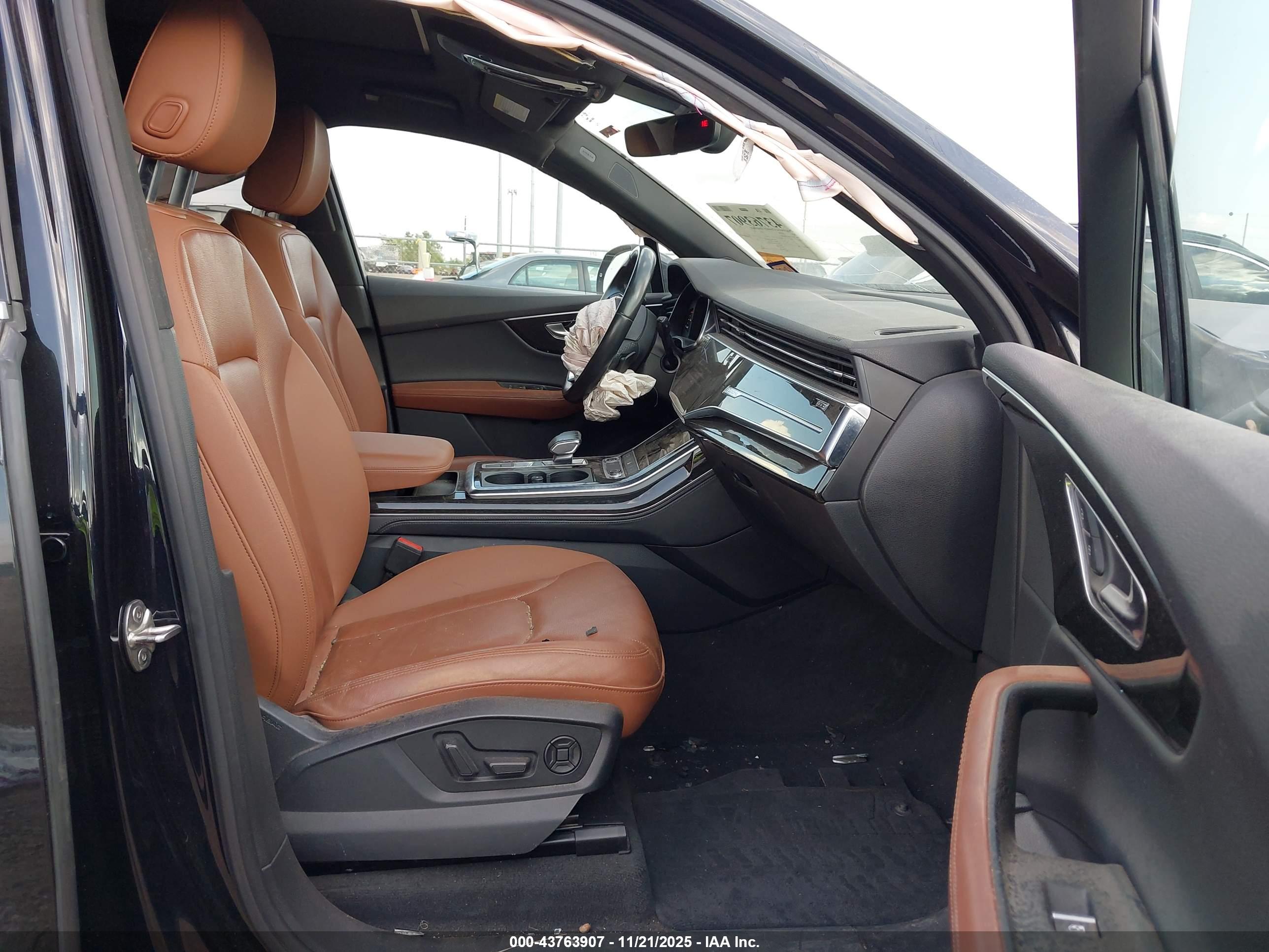 AUDI Q7 image 5