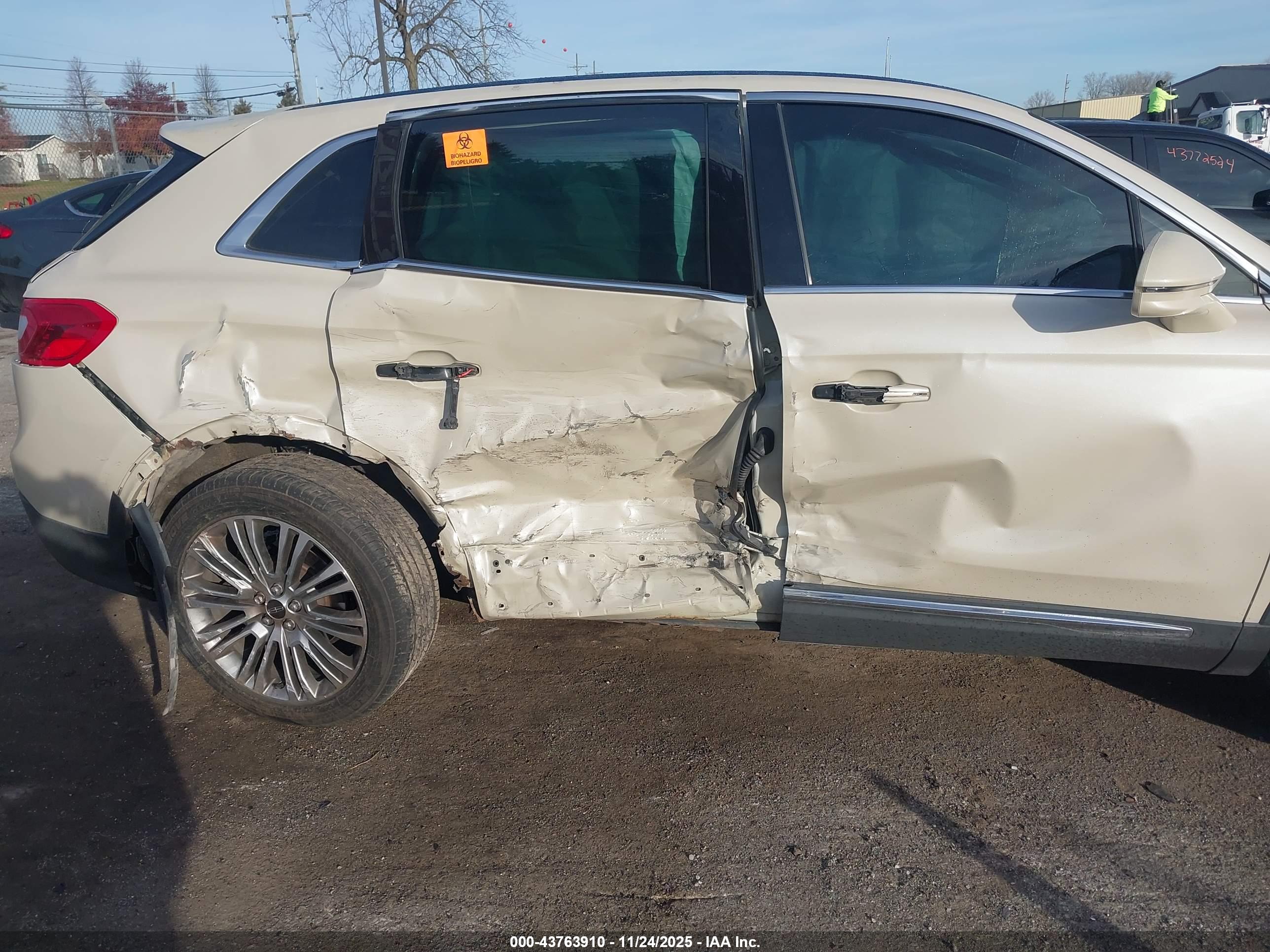LINCOLN MKX image 6