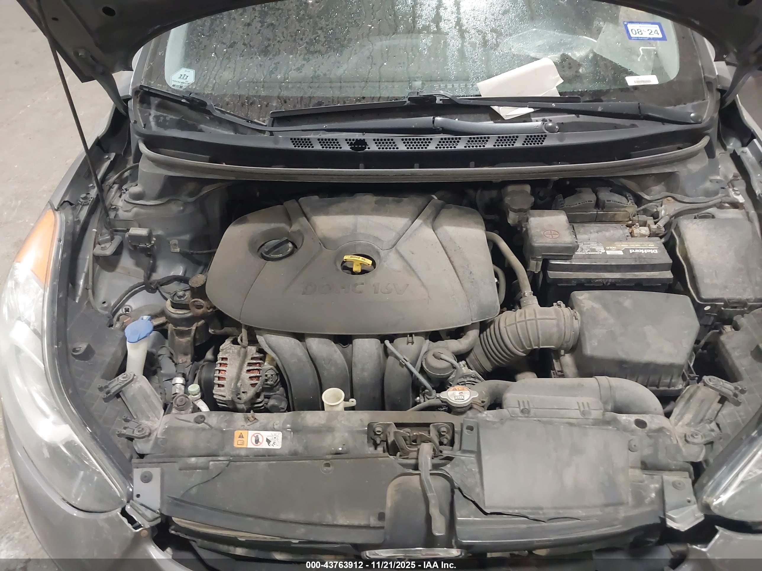 HYUNDAI ELANTRA image 10