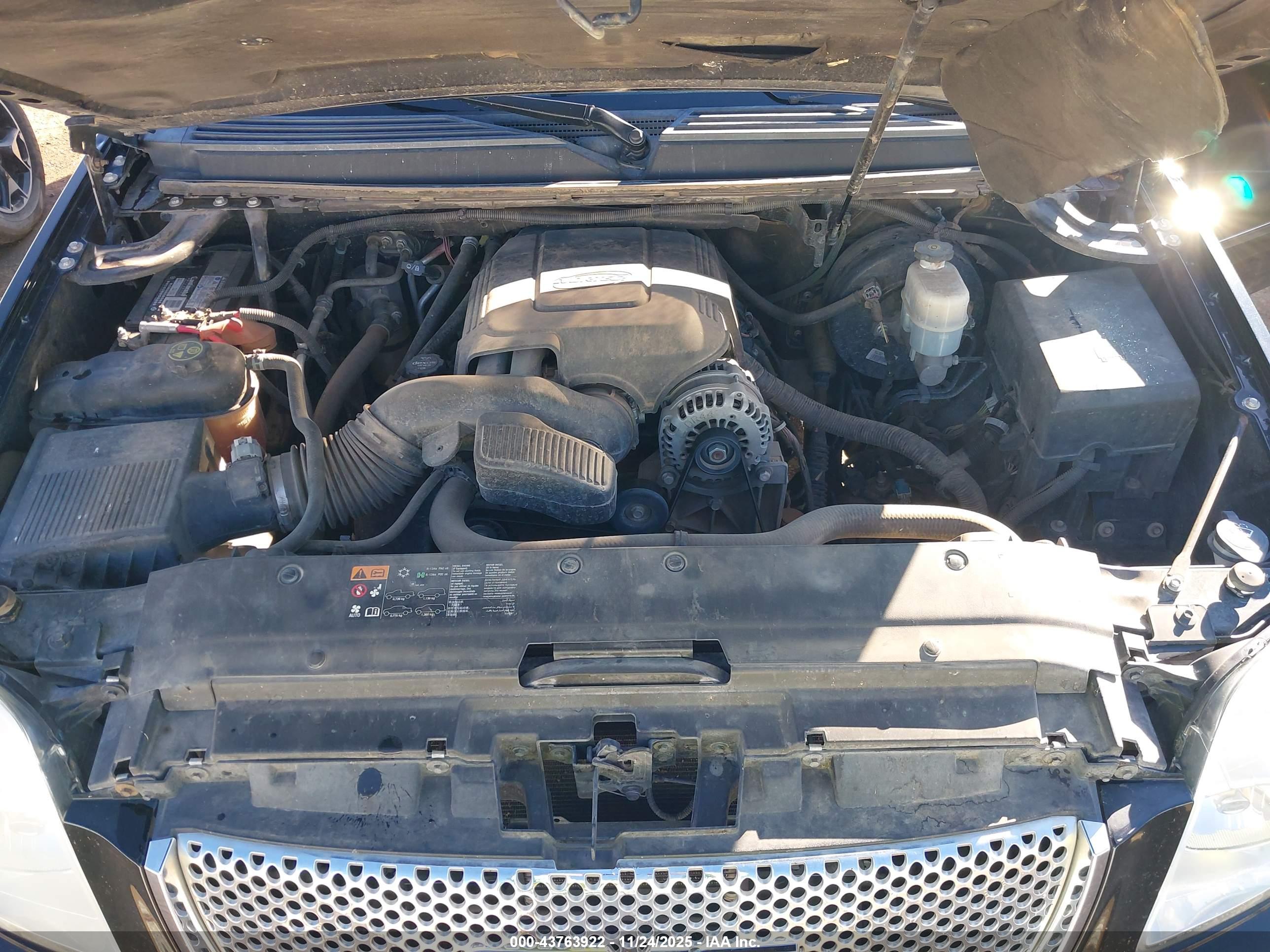 GMC YUKON image 10