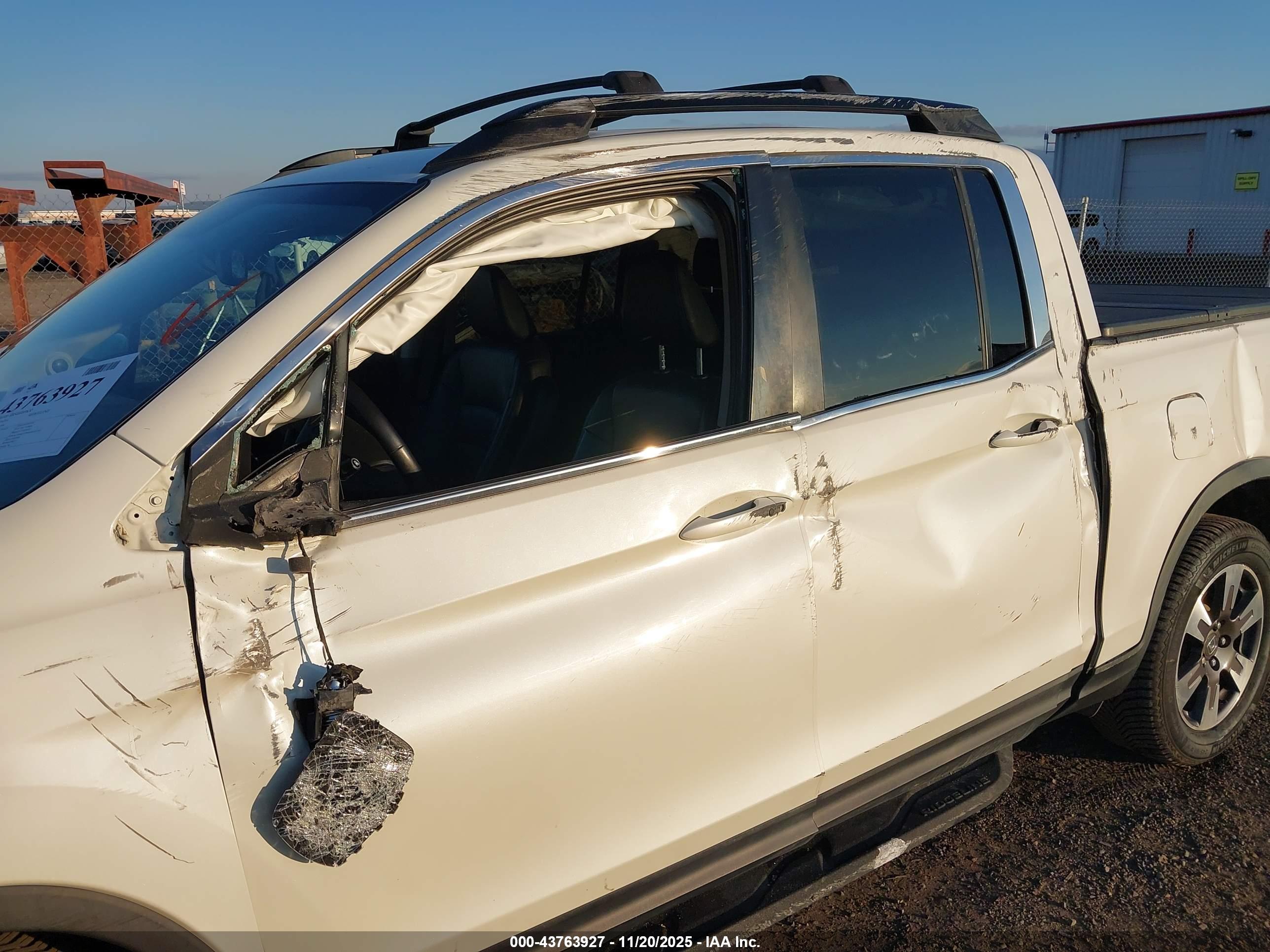 HONDA RIDGELINE image 6