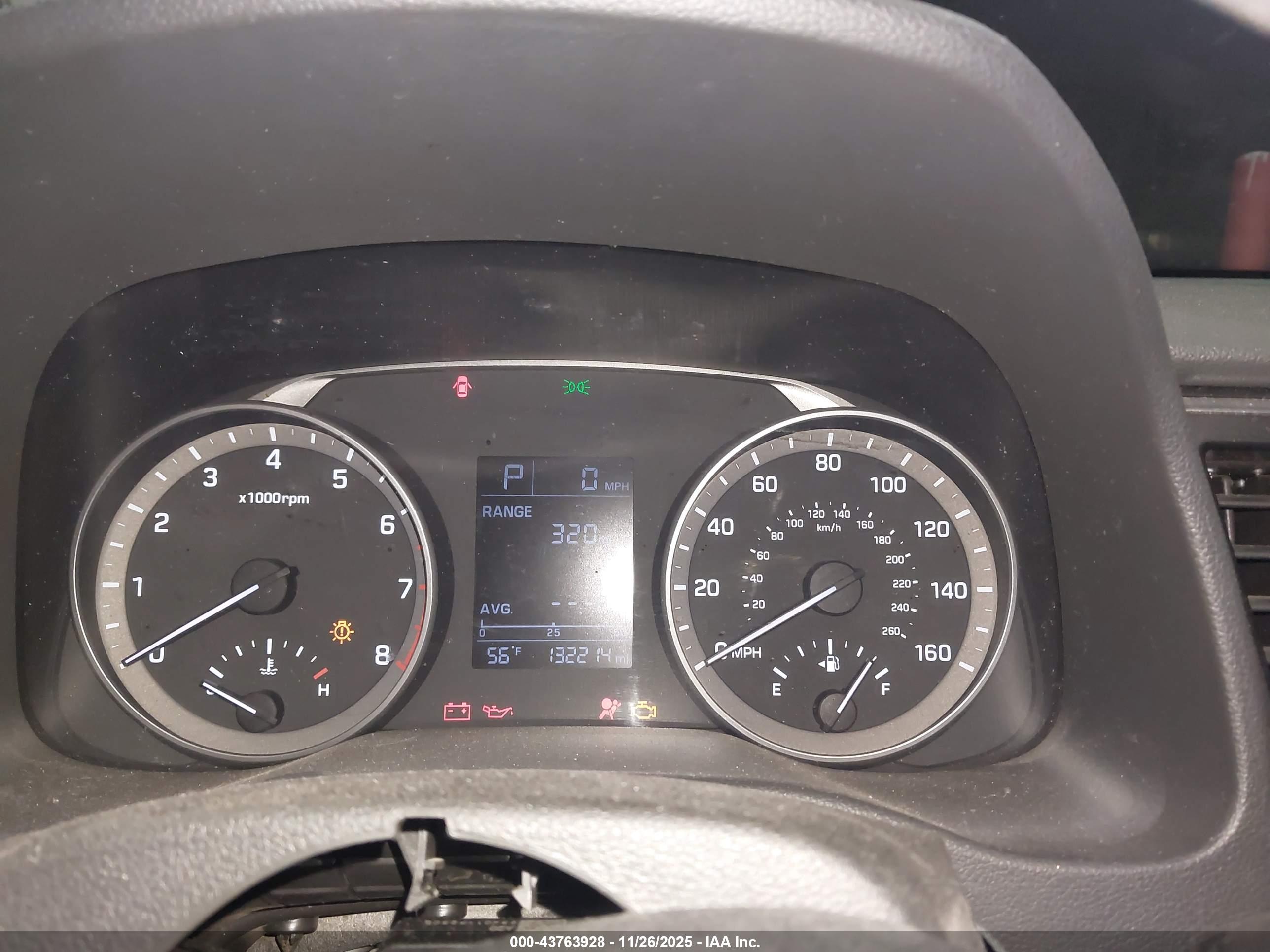 HYUNDAI ELANTRA image 7