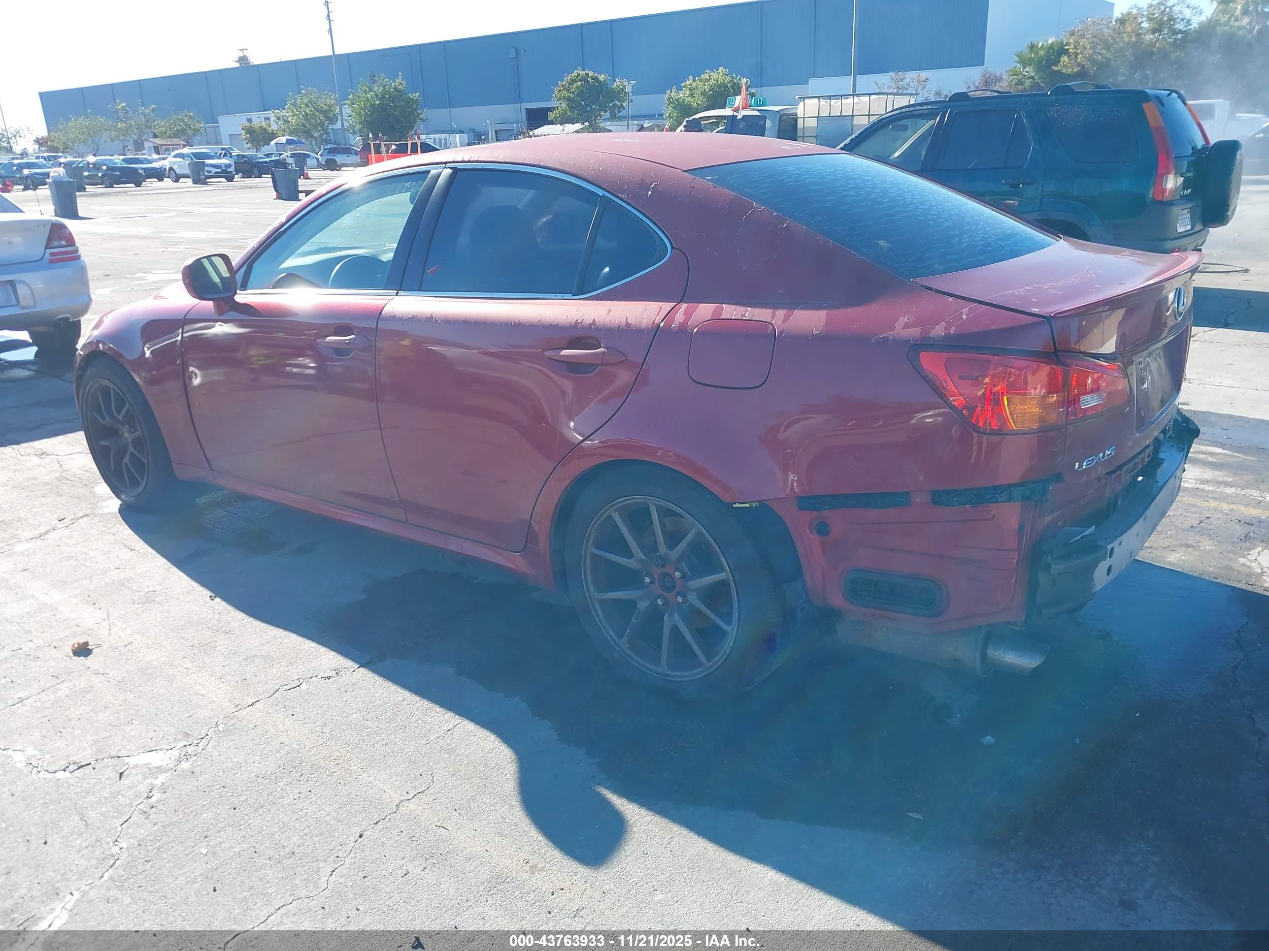 LEXUS IS image 3