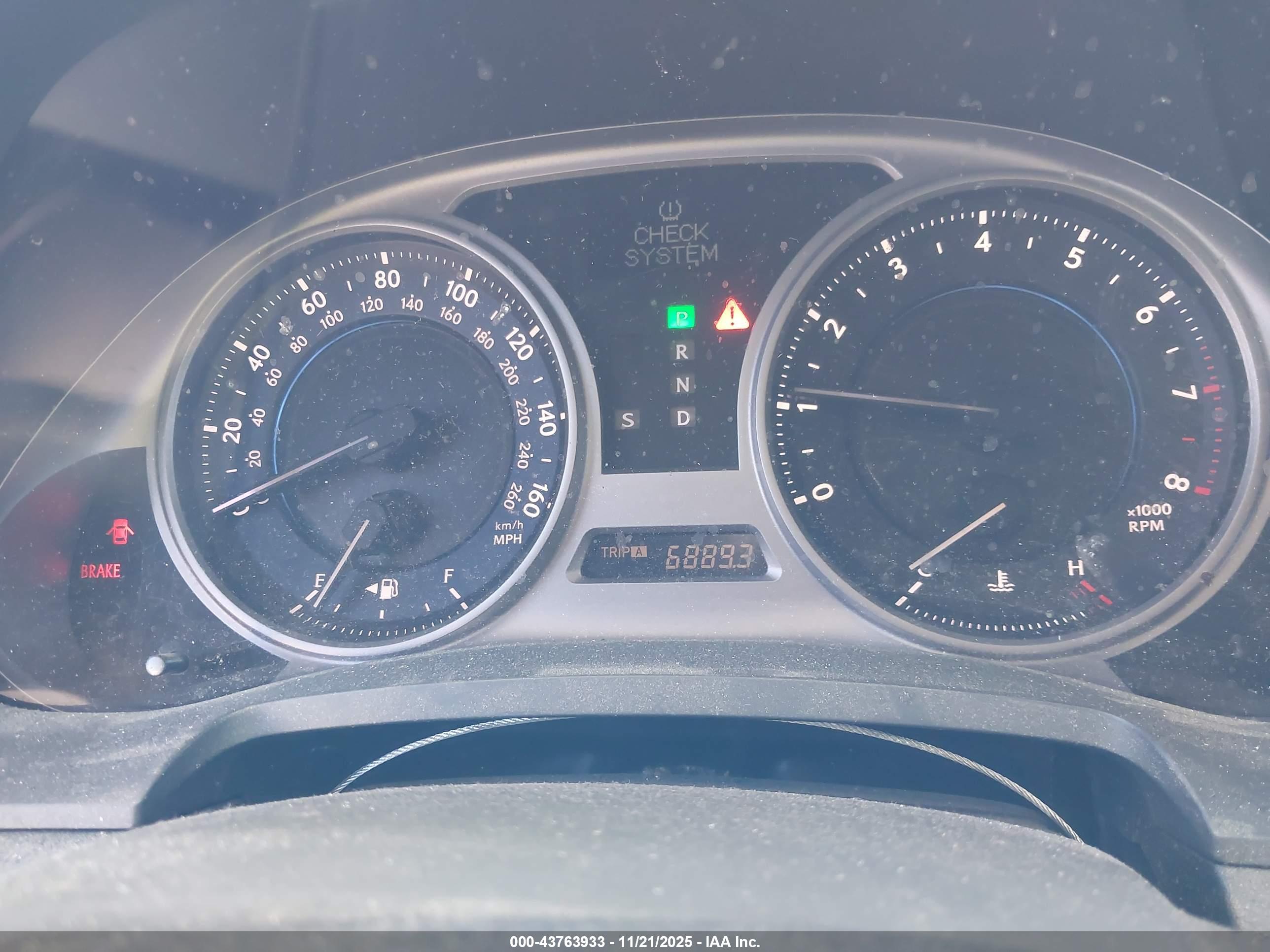 LEXUS IS image 7
