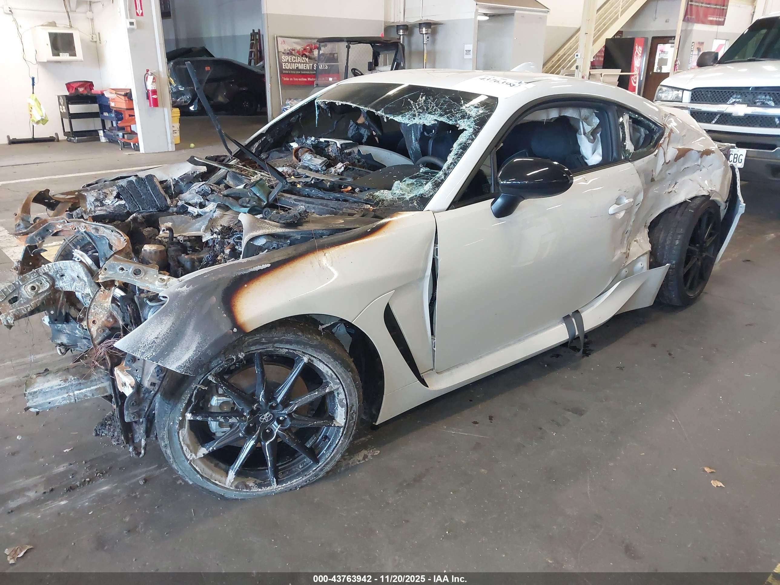 TOYOTA GR86 image 6