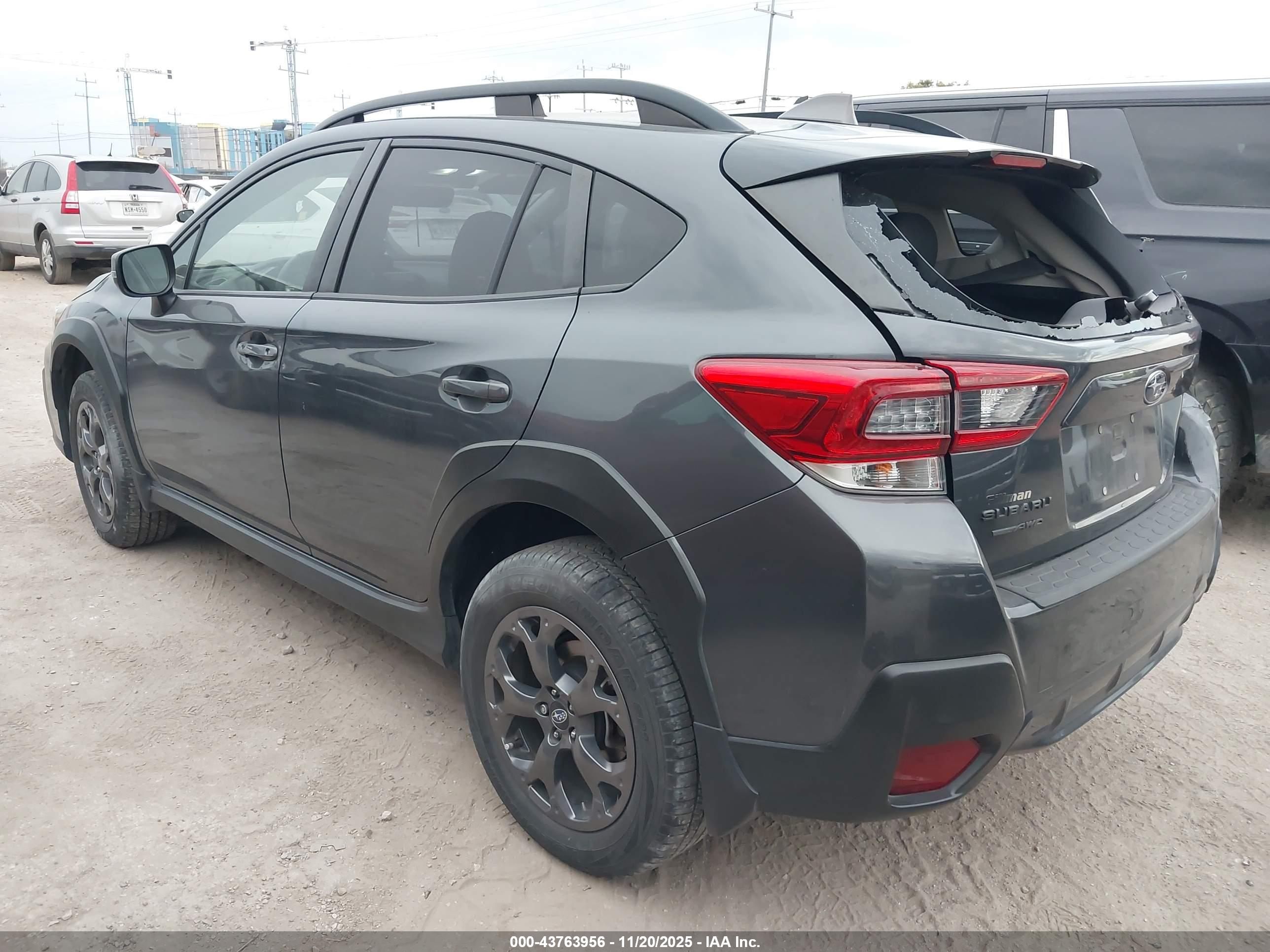 SUBARU CROSSTREK image 3