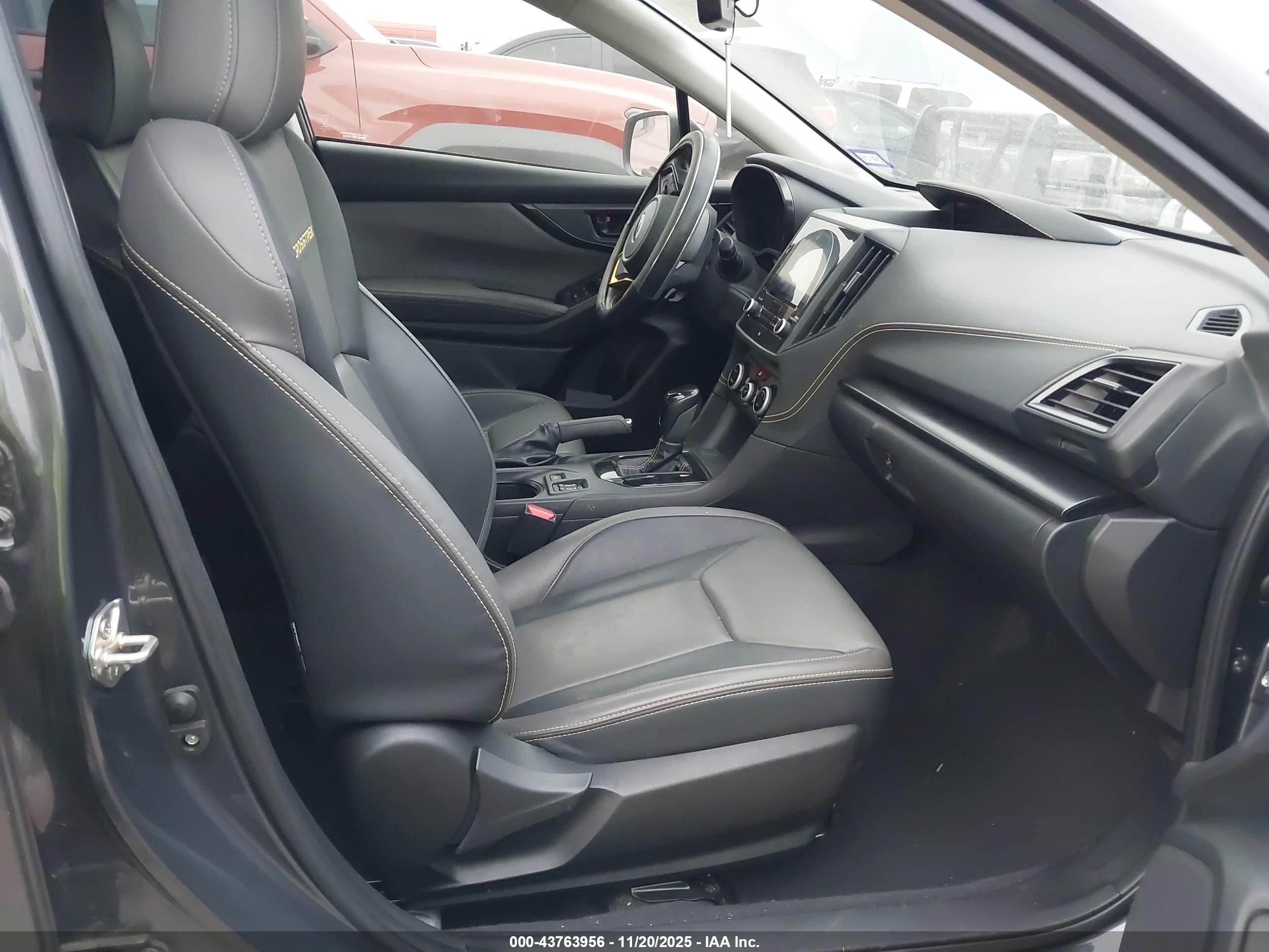 SUBARU CROSSTREK image 5