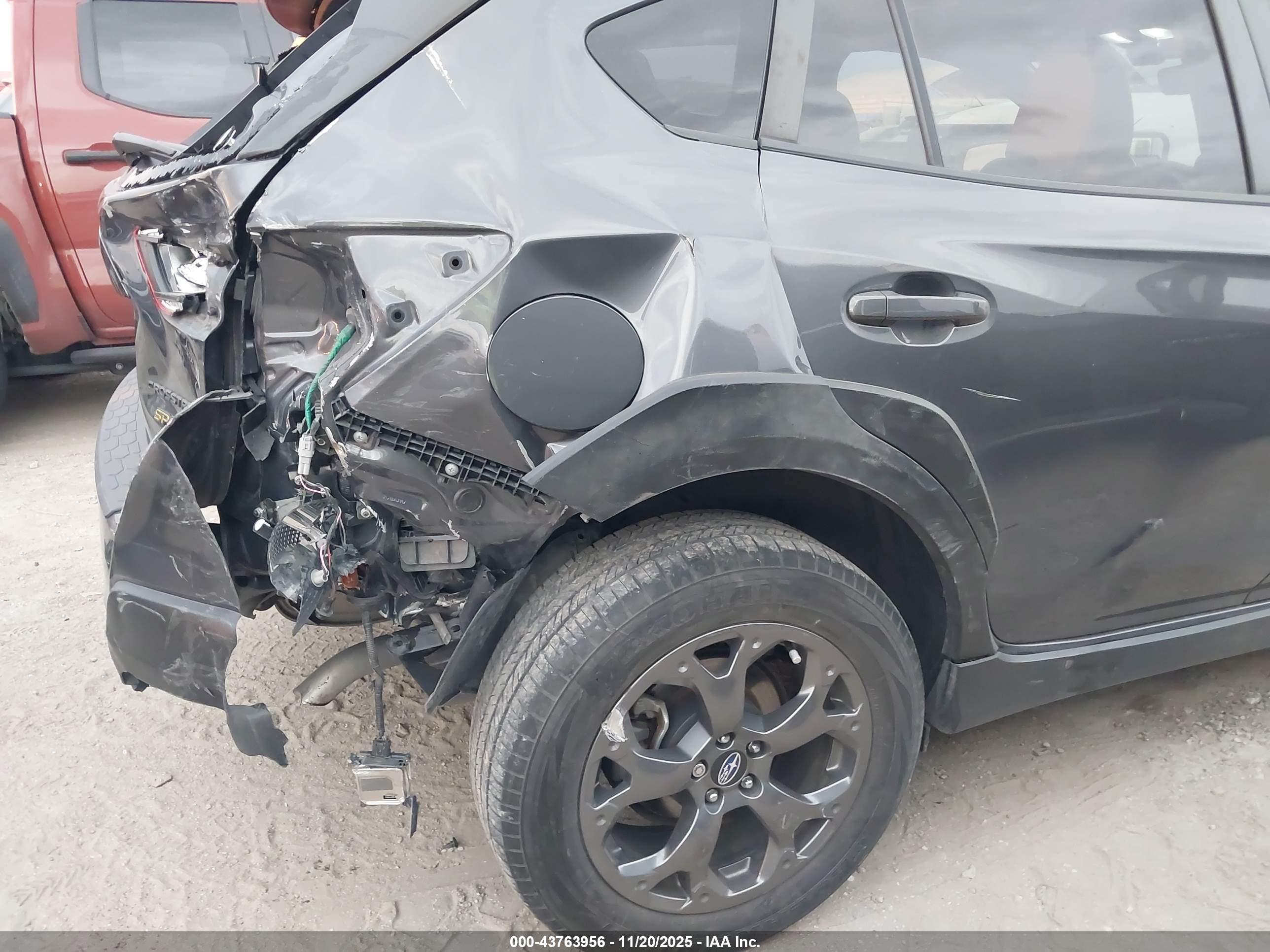 SUBARU CROSSTREK image 6