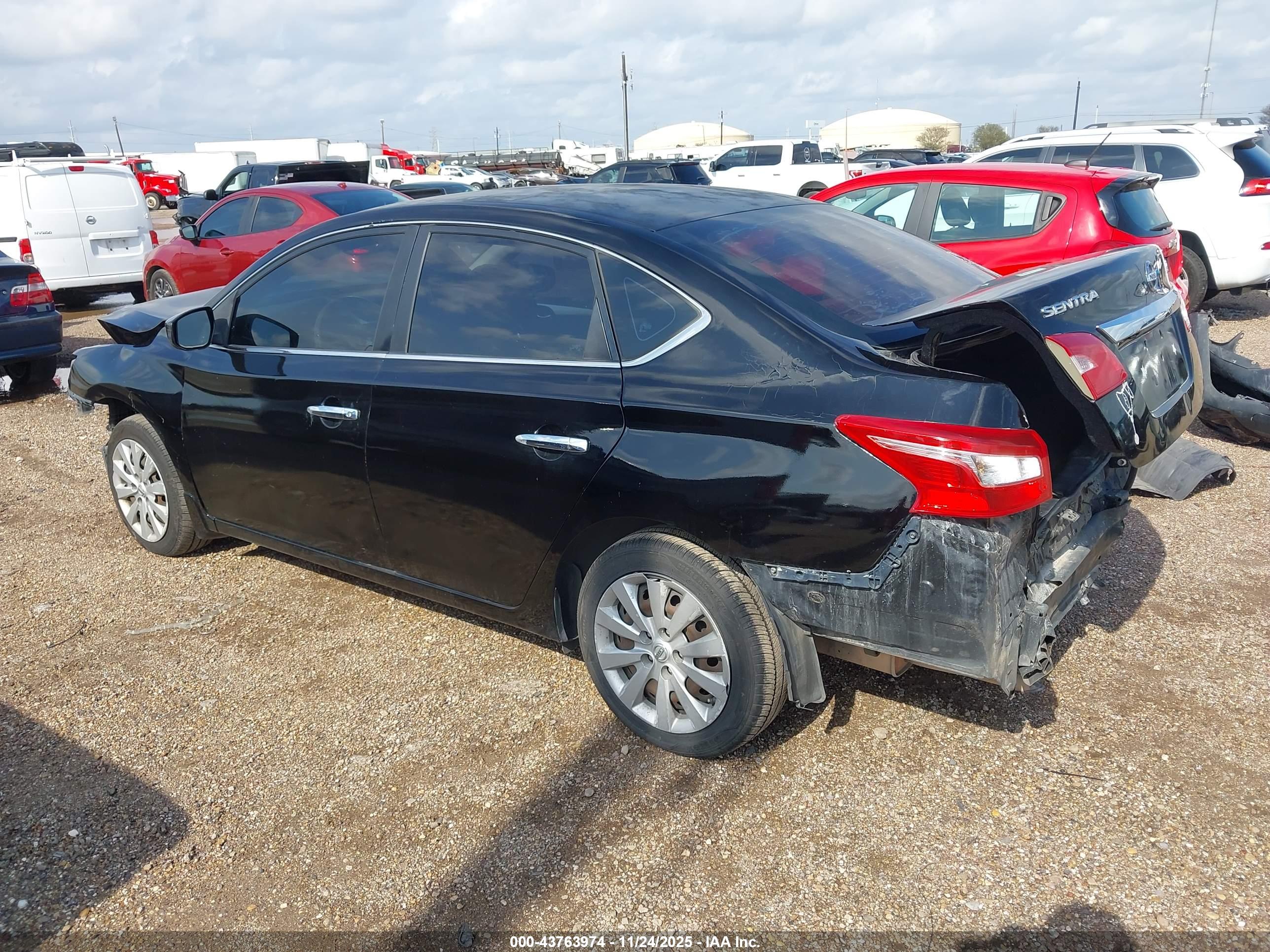 NISSAN SENTRA image 3