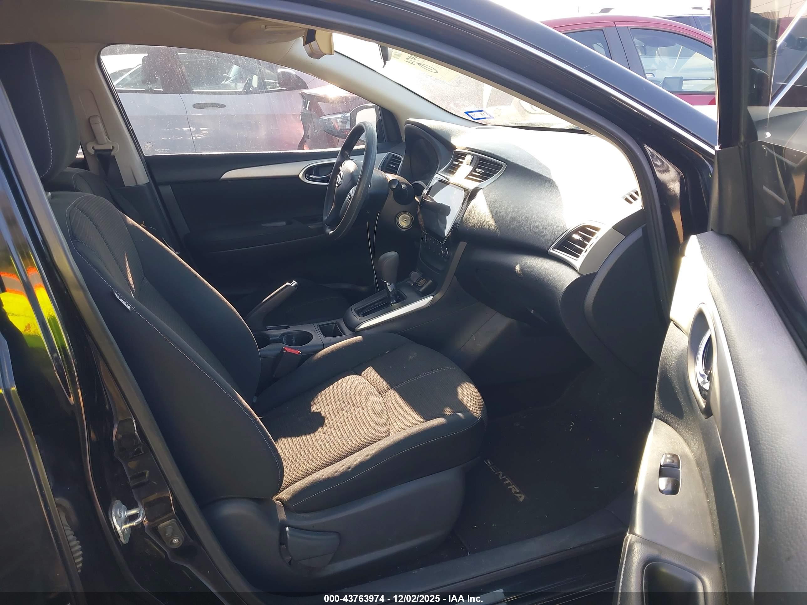 NISSAN SENTRA image 5