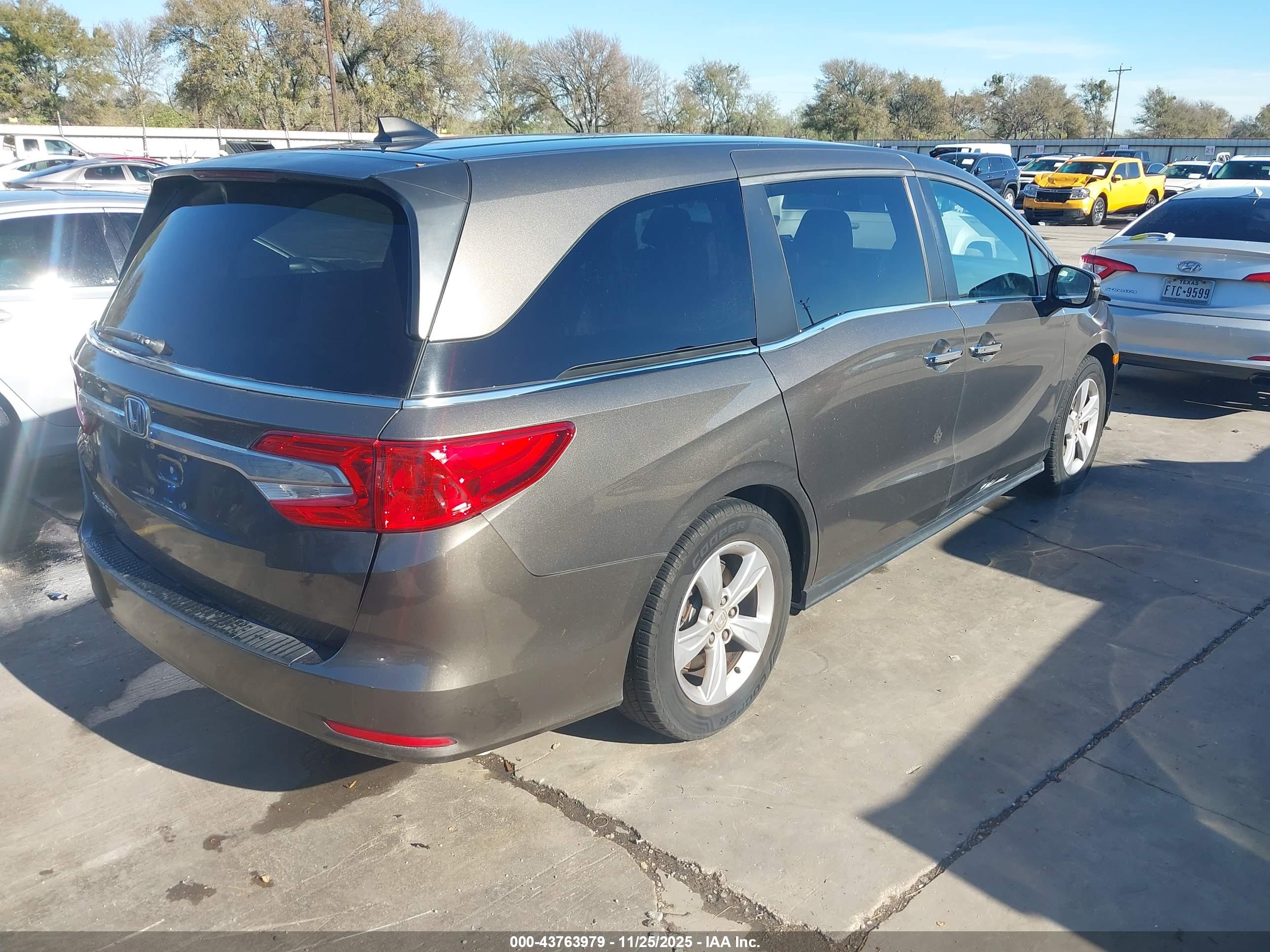HONDA ODYSSEY image 4