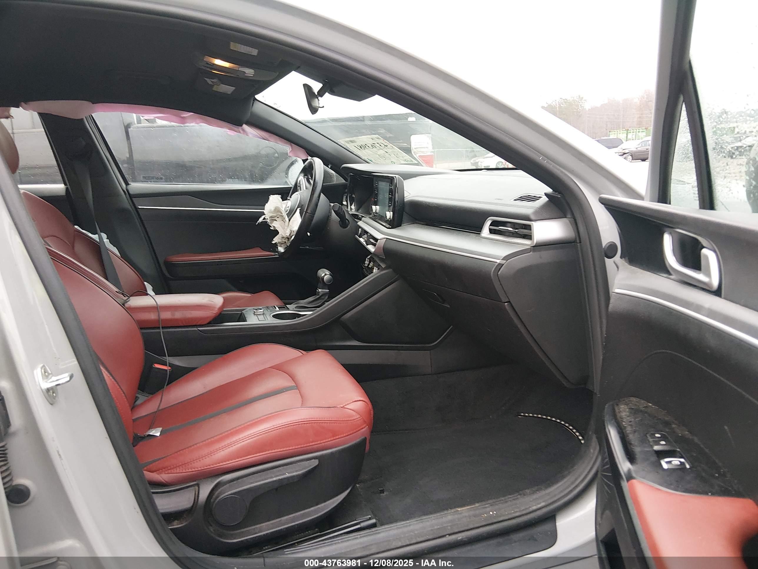 KIA K5 image 5