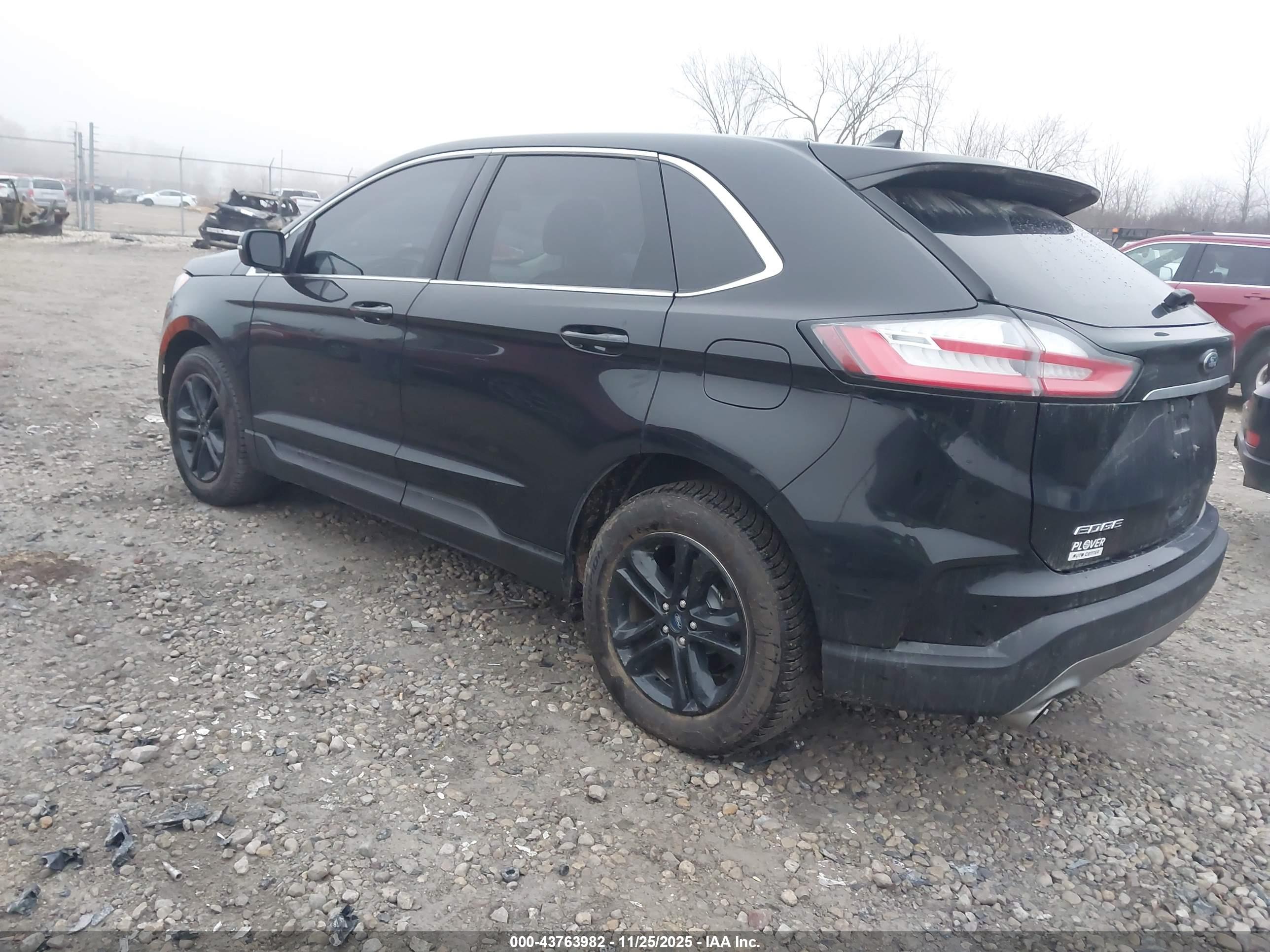 FORD EDGE image 3