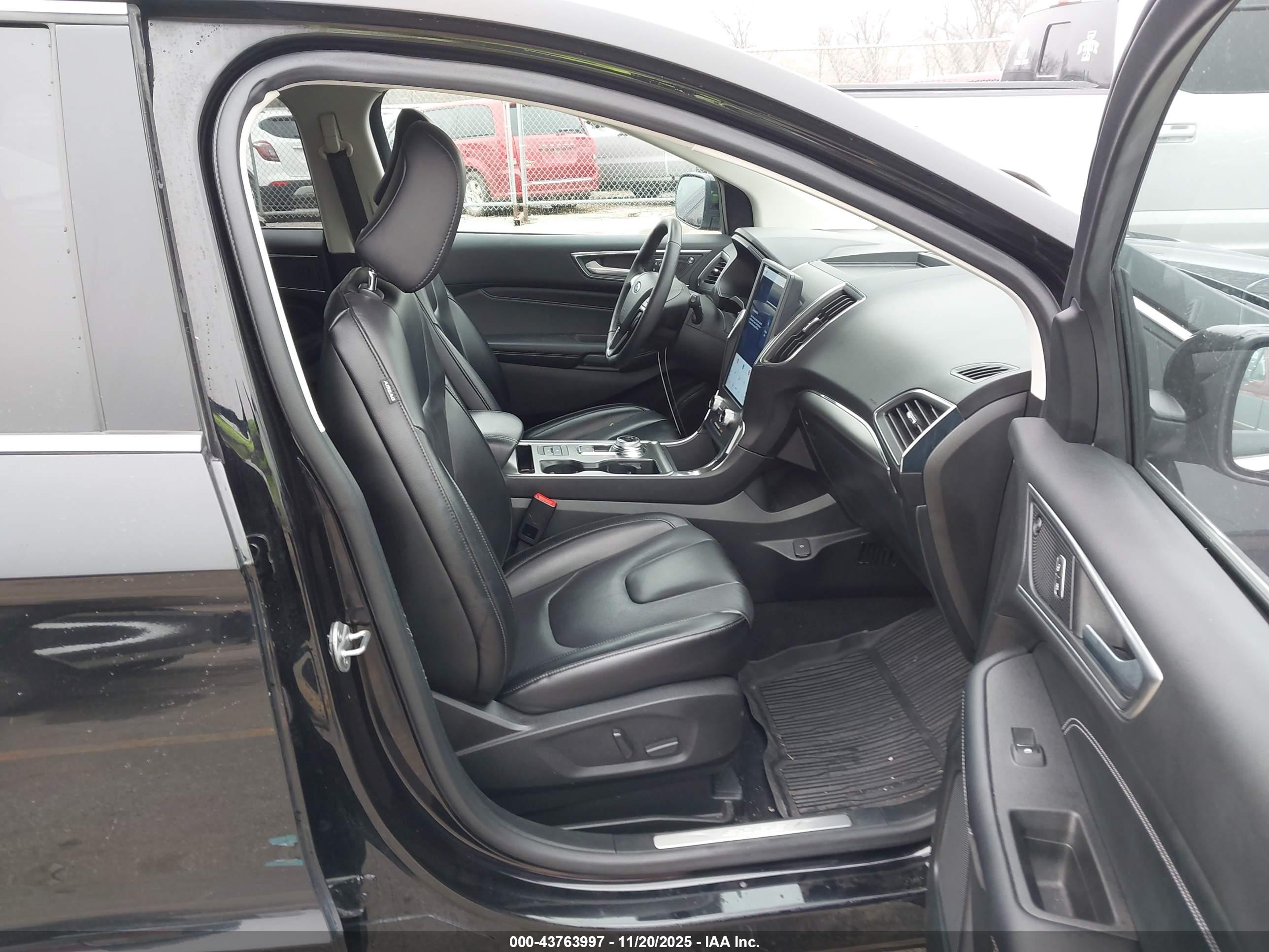 FORD EDGE image 5