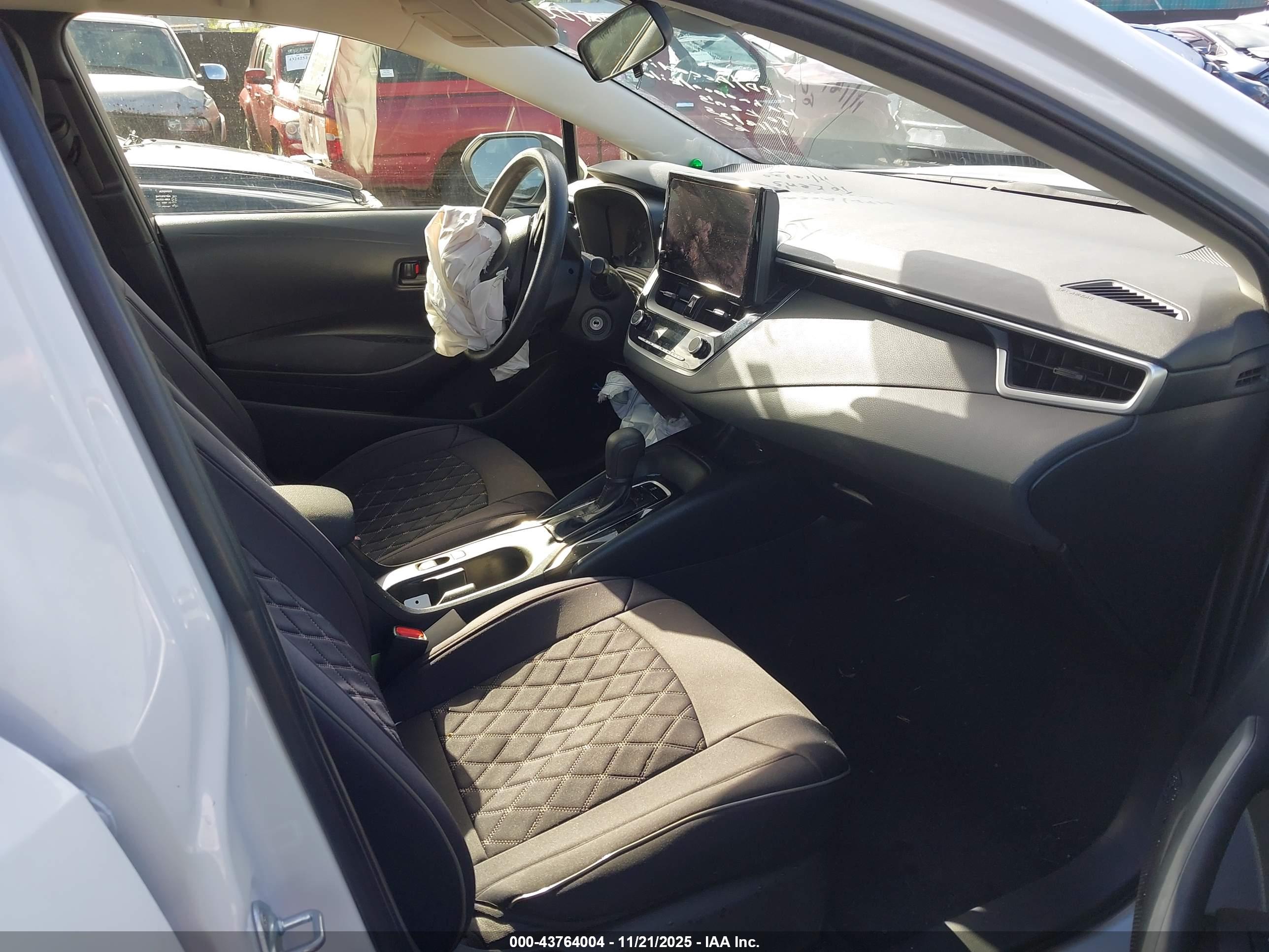 TOYOTA COROLLA image 5