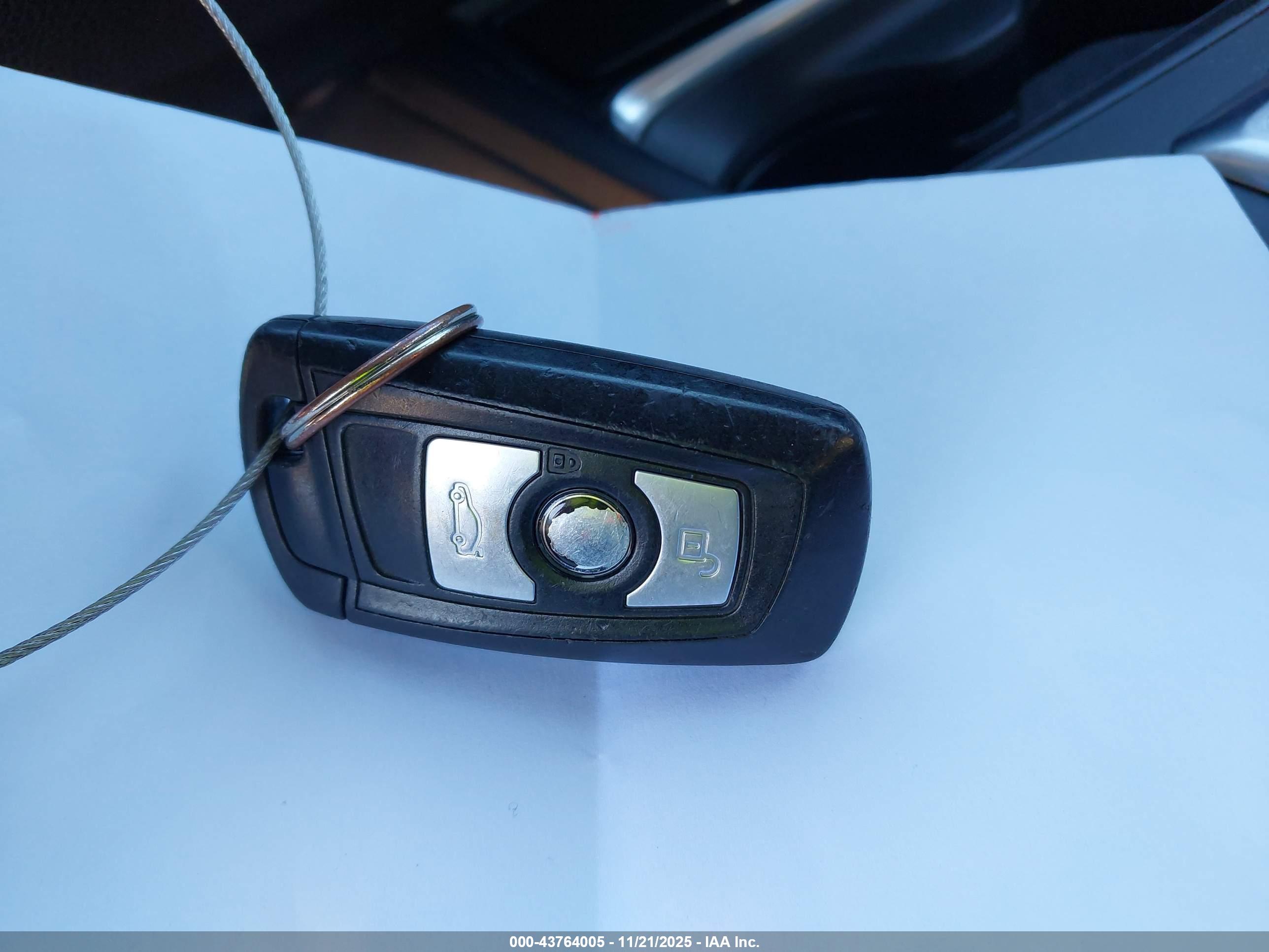 BMW 328I image 11