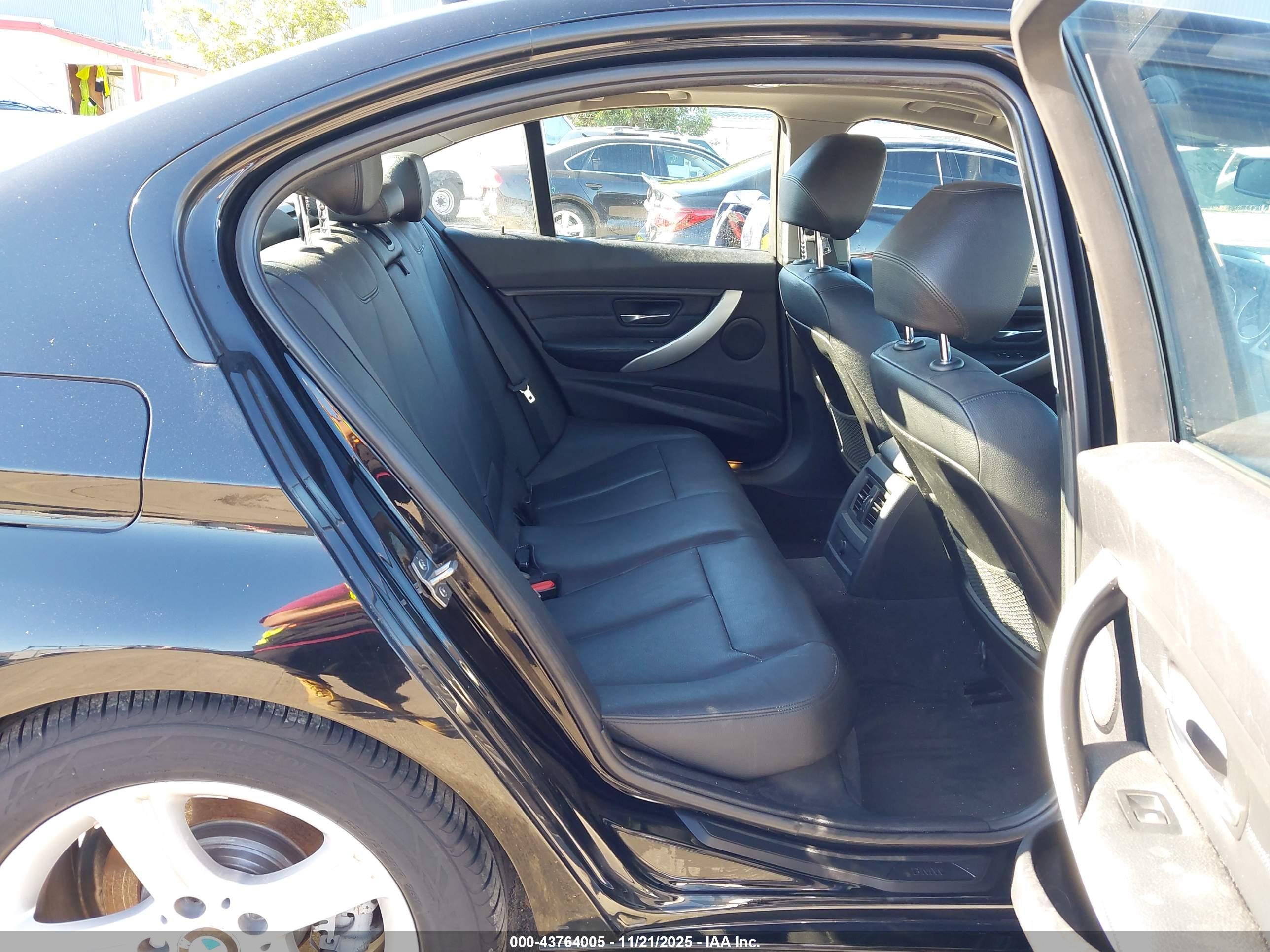 BMW 328I image 8