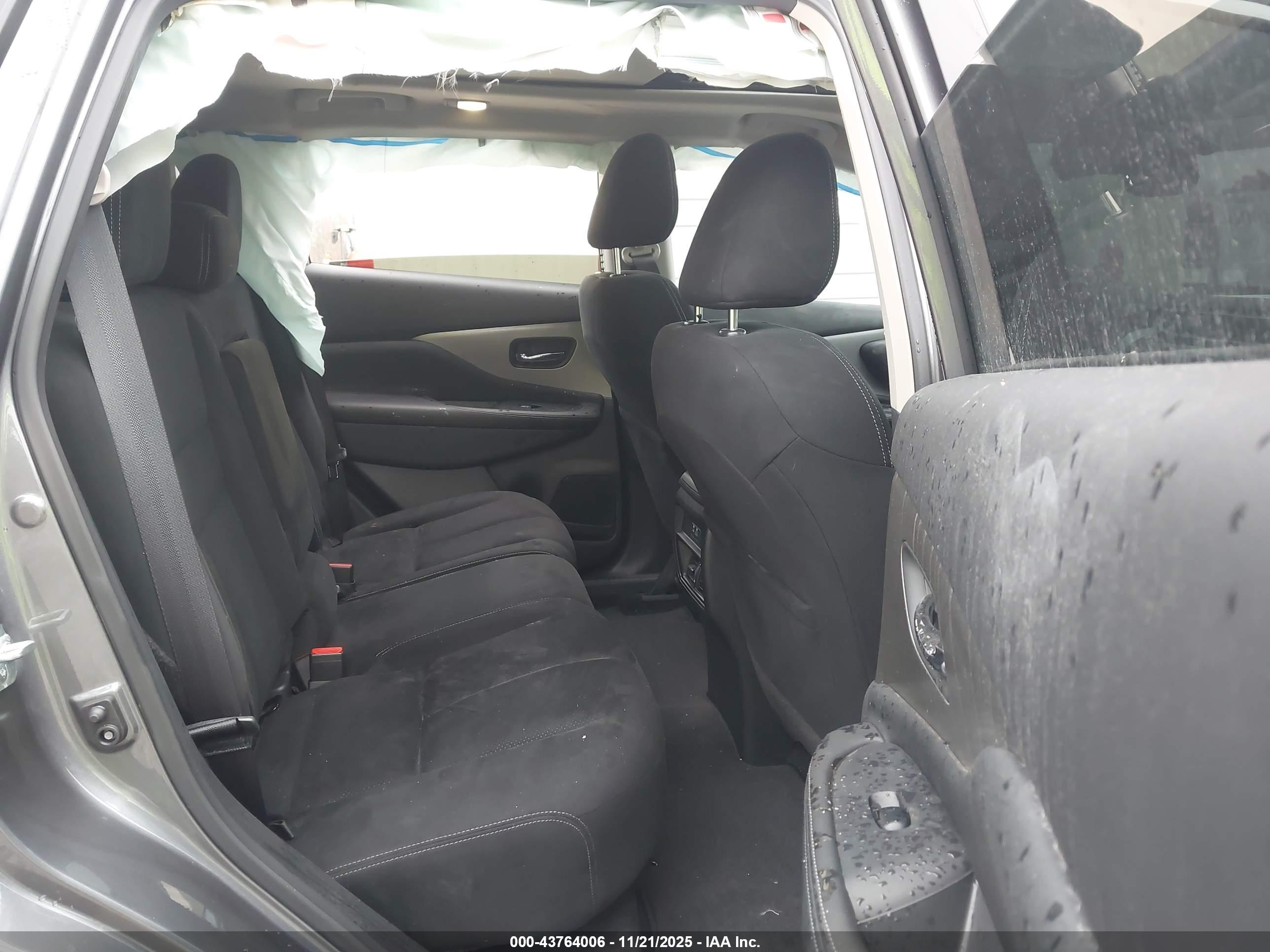 NISSAN MURANO image 8
