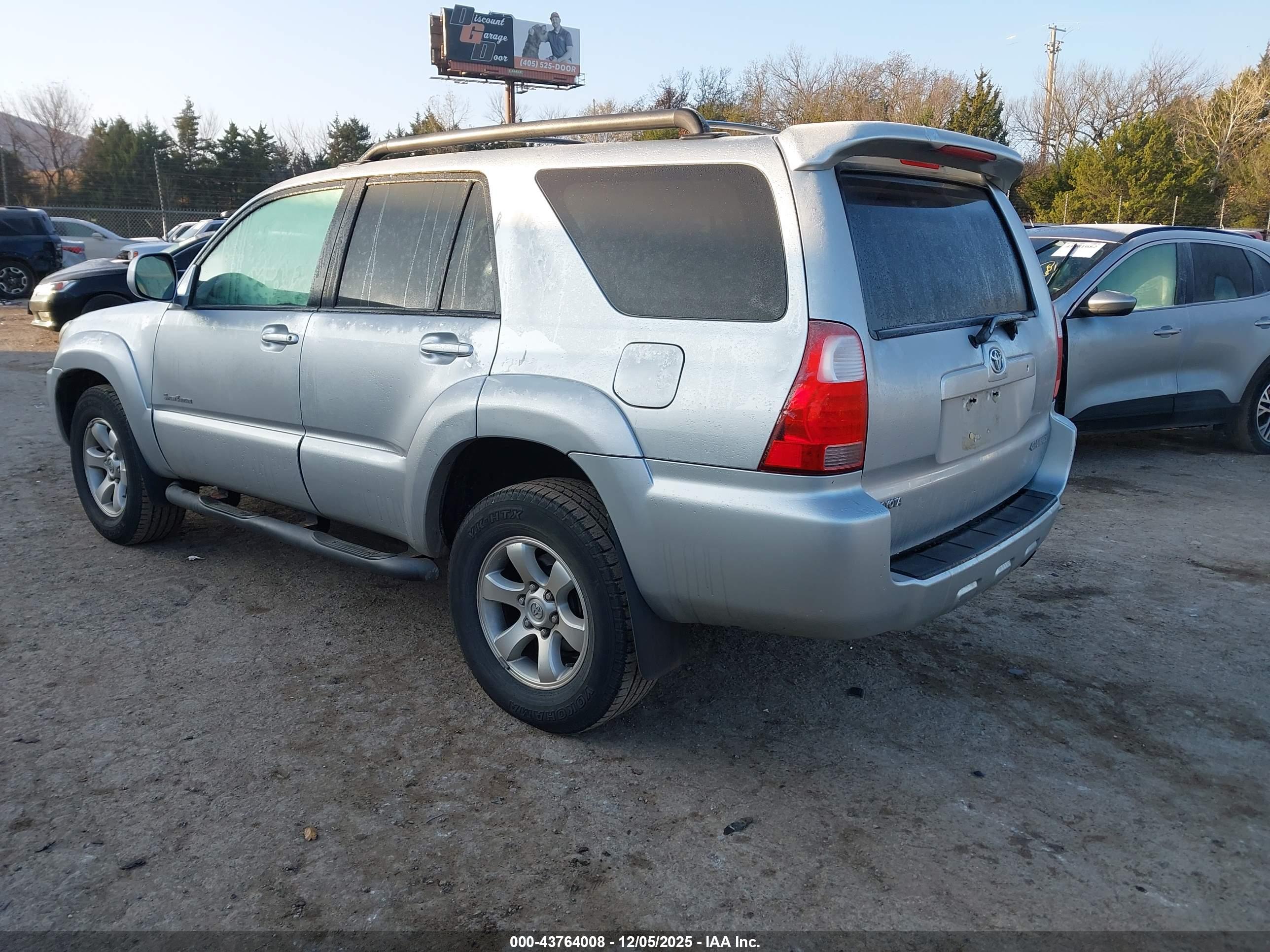 TOYOTA 4RUNNER image 3
