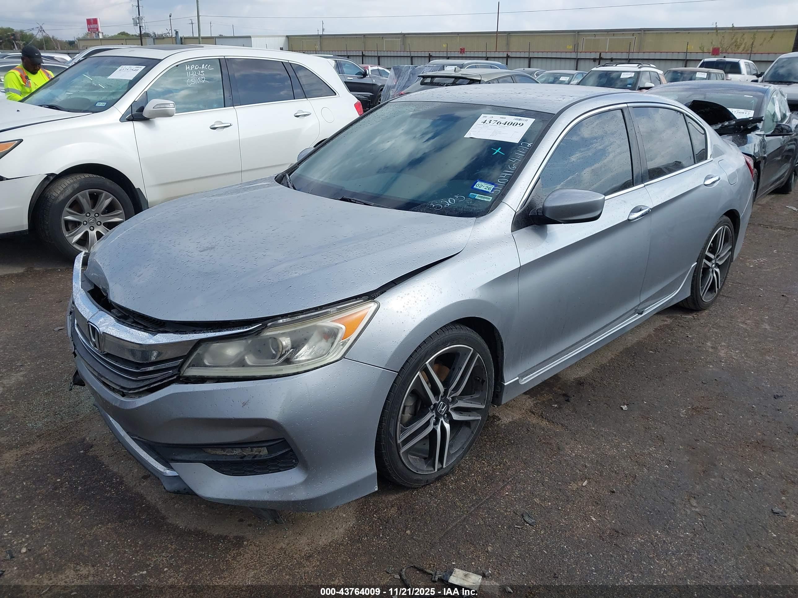 HONDA ACCORD image 2