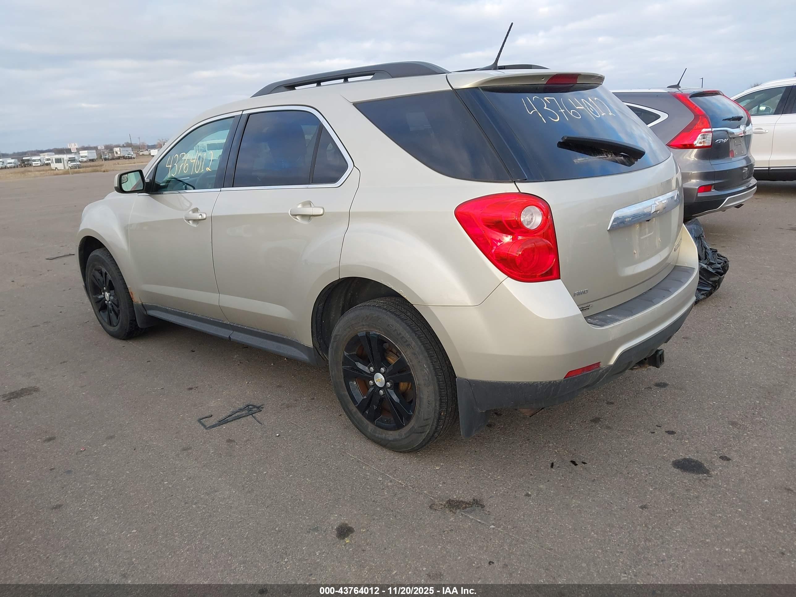CHEVROLET EQUINOX image 3