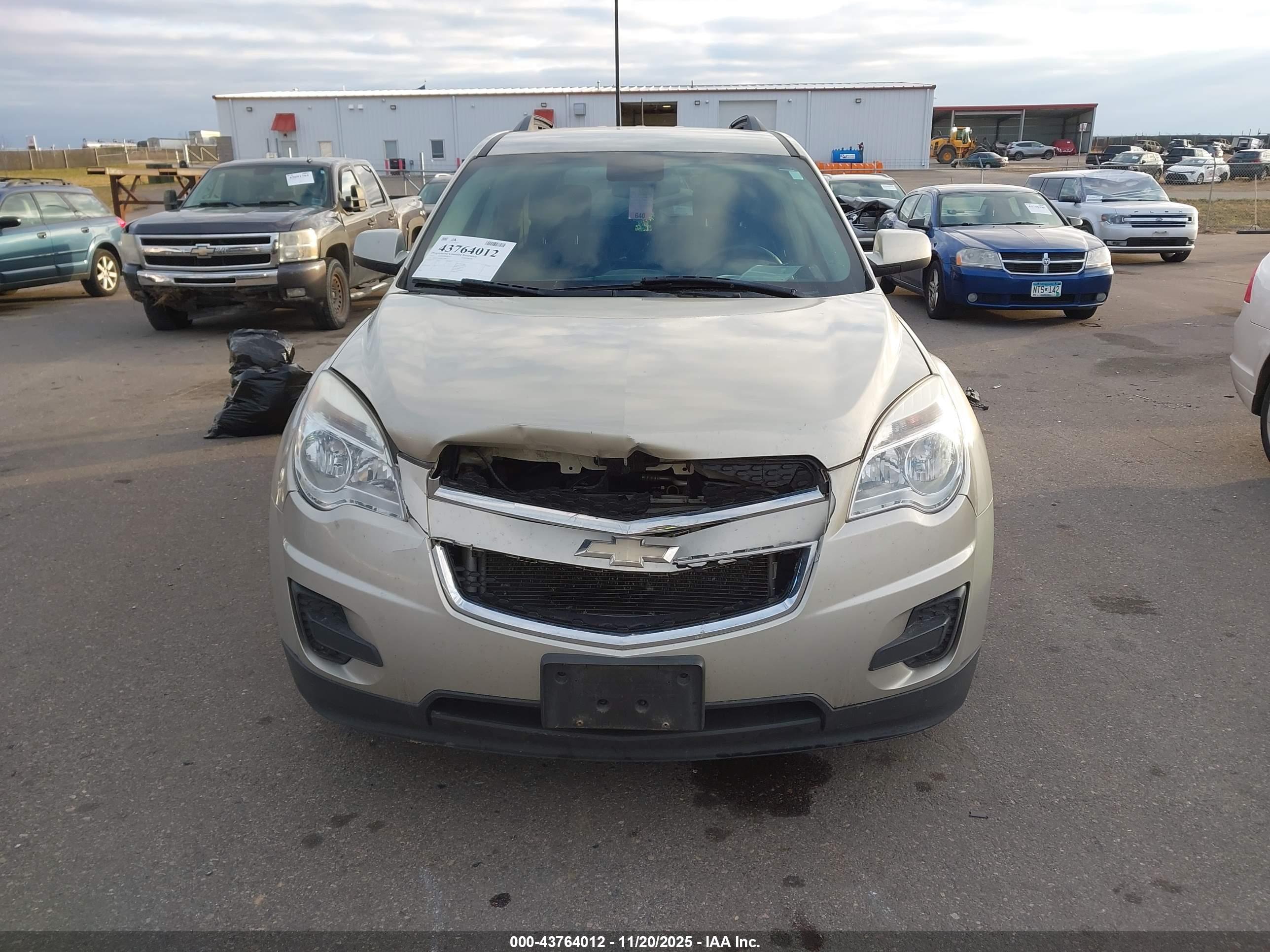 CHEVROLET EQUINOX image 6