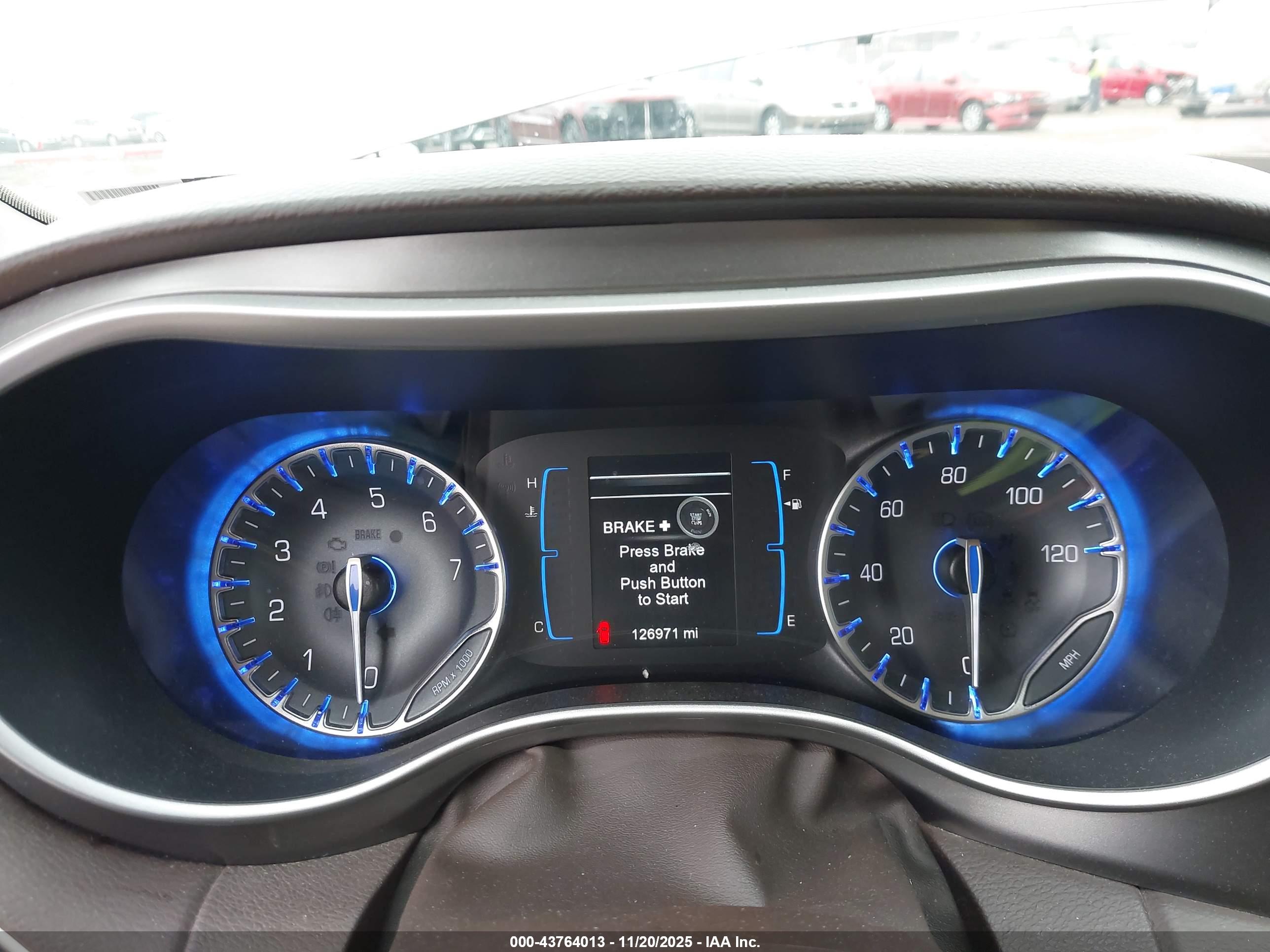 CHRYSLER PACIFICA image 7