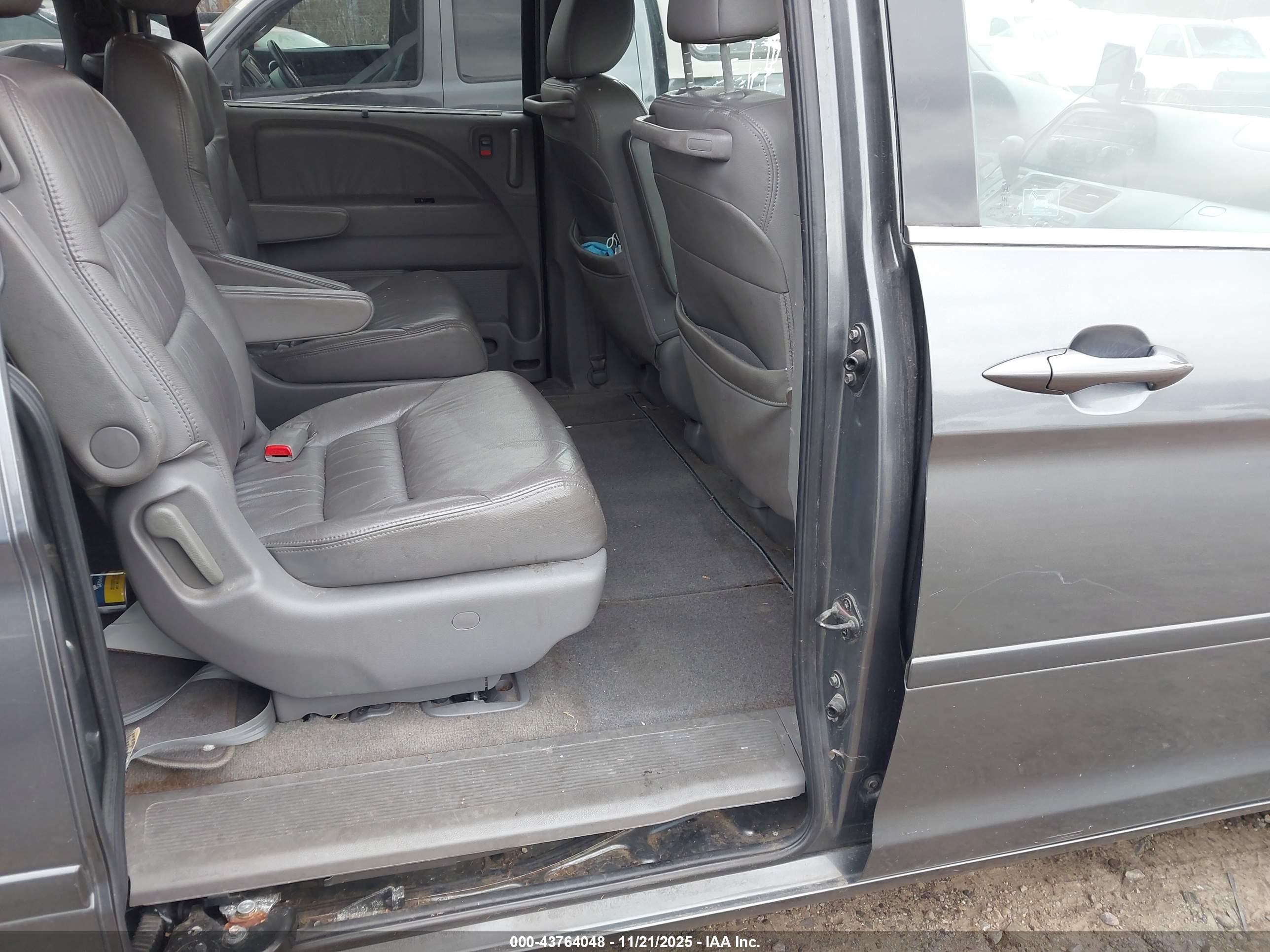 HONDA ODYSSEY image 8
