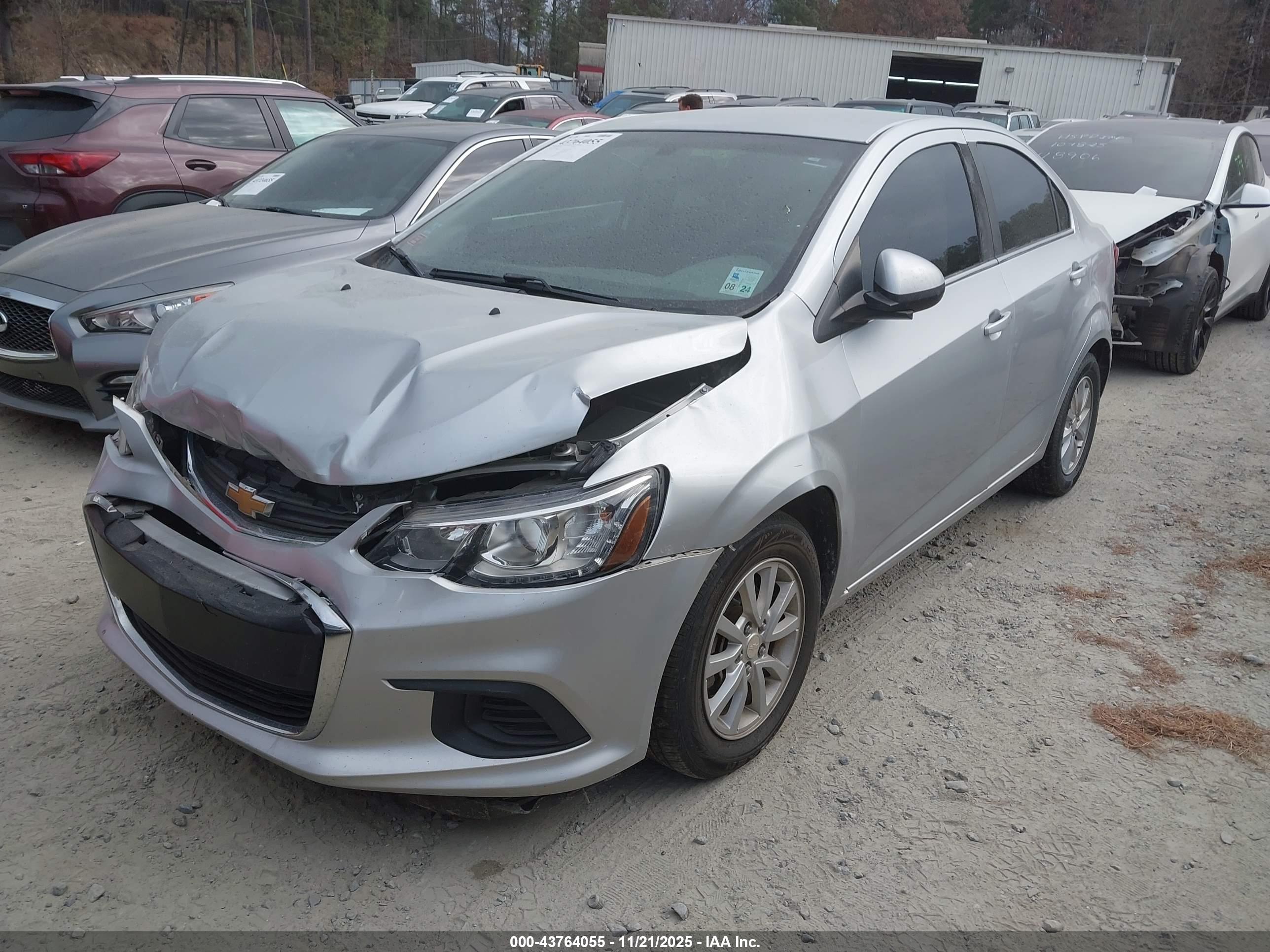 CHEVROLET SONIC image 2