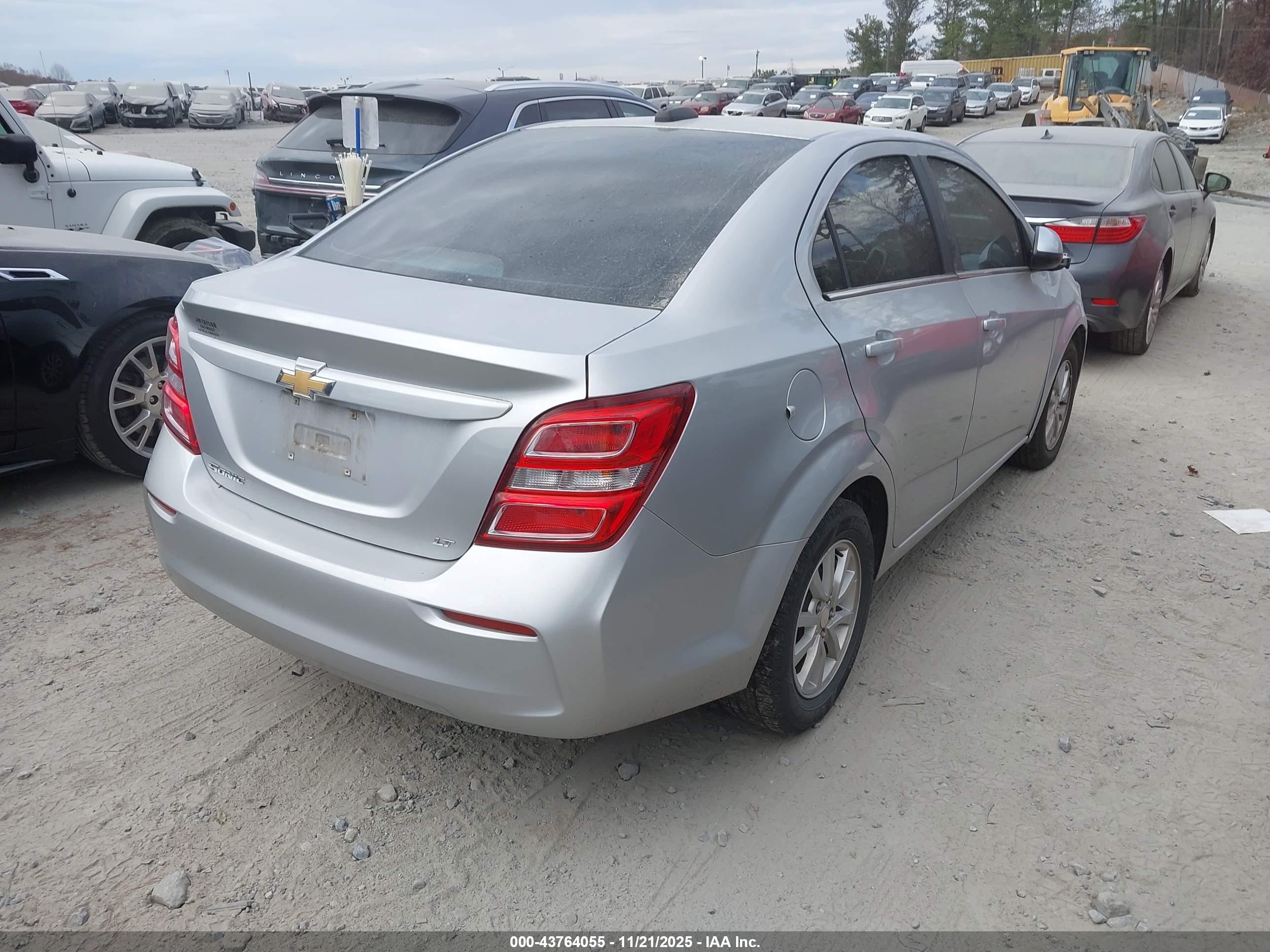 CHEVROLET SONIC image 4