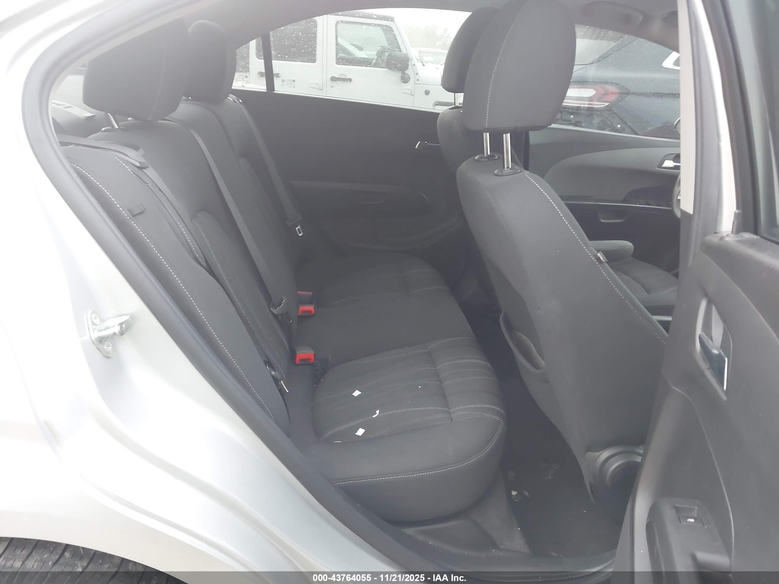 CHEVROLET SONIC image 8